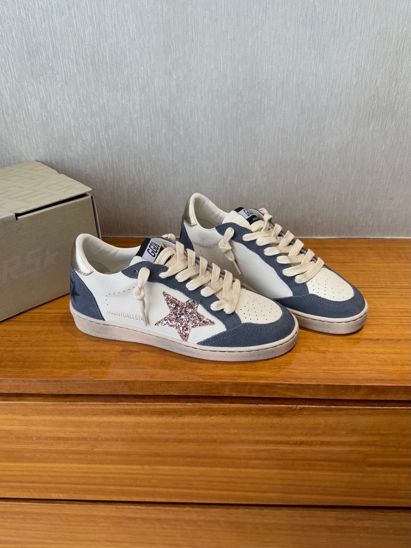 LuxluxHouse Best Quality Shoes Golden Goose