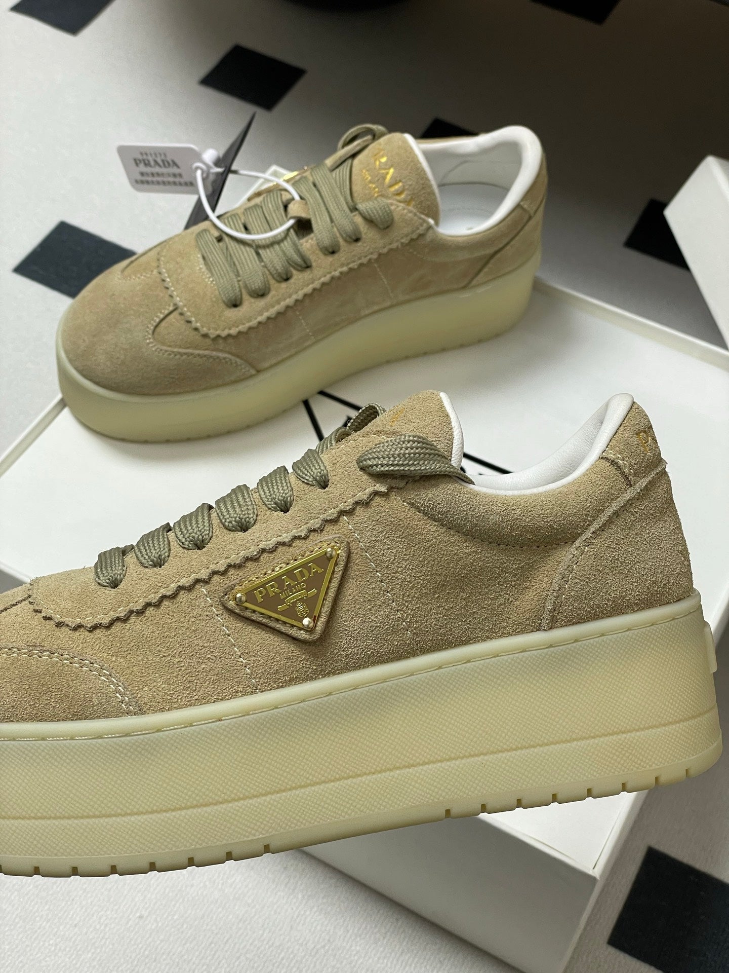 LuxluxHouse Best Quality Women Shoes Prada