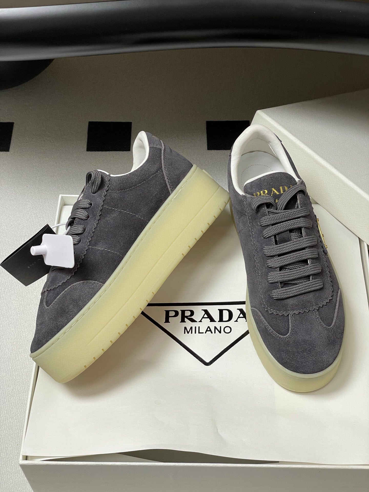 LuxluxHouse Best Quality Women Shoes Prada
