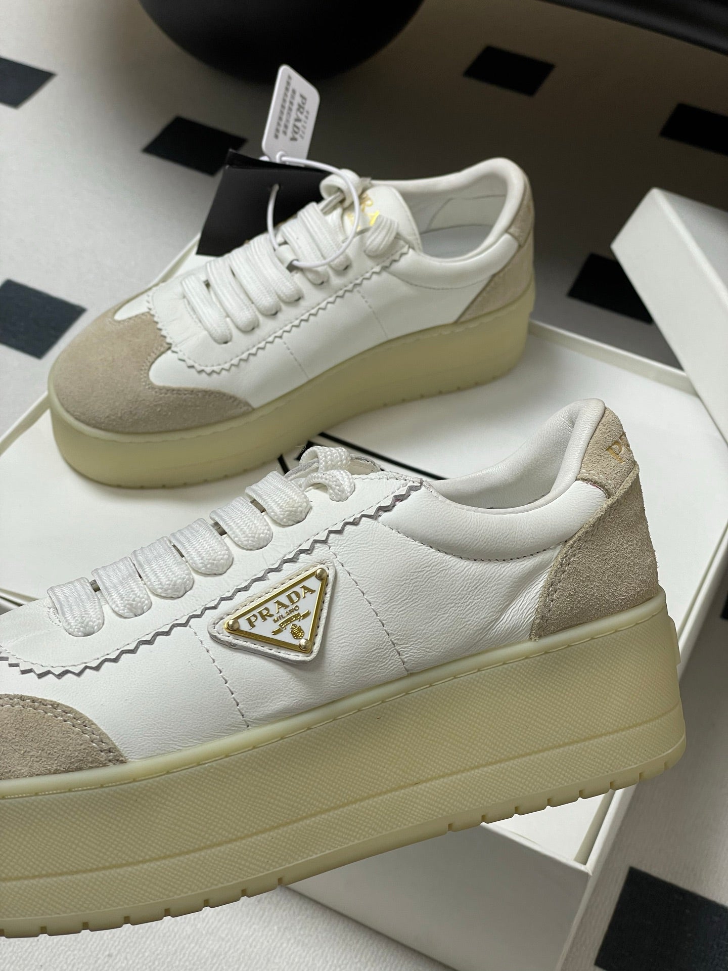 LuxluxHouse Best Quality Women Shoes Prada