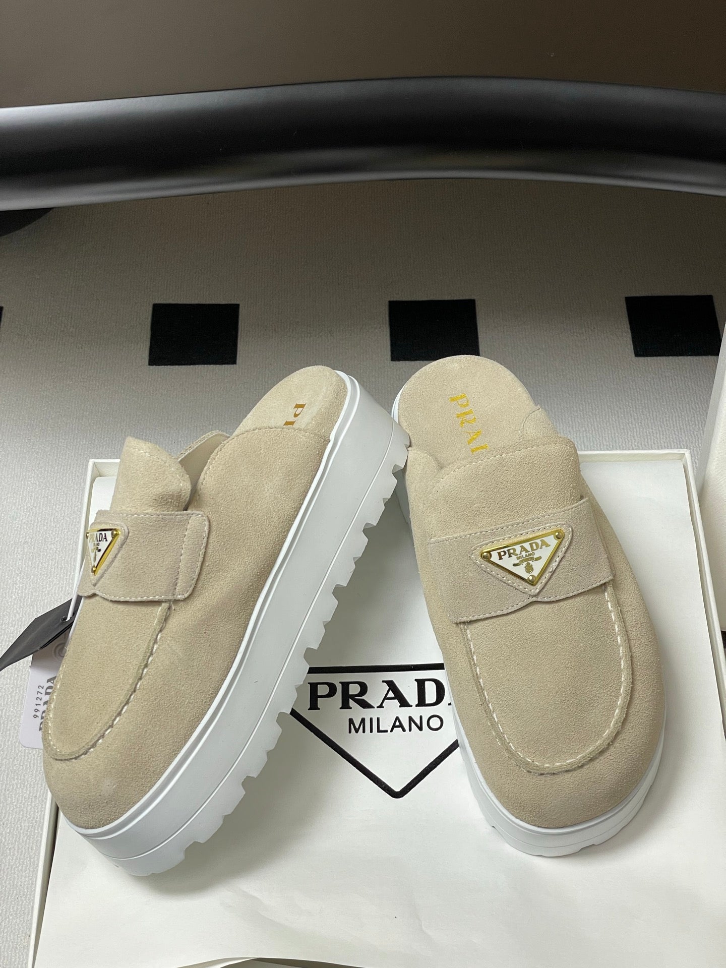 LuxluxHouse Best Quality Women Shoes Prada