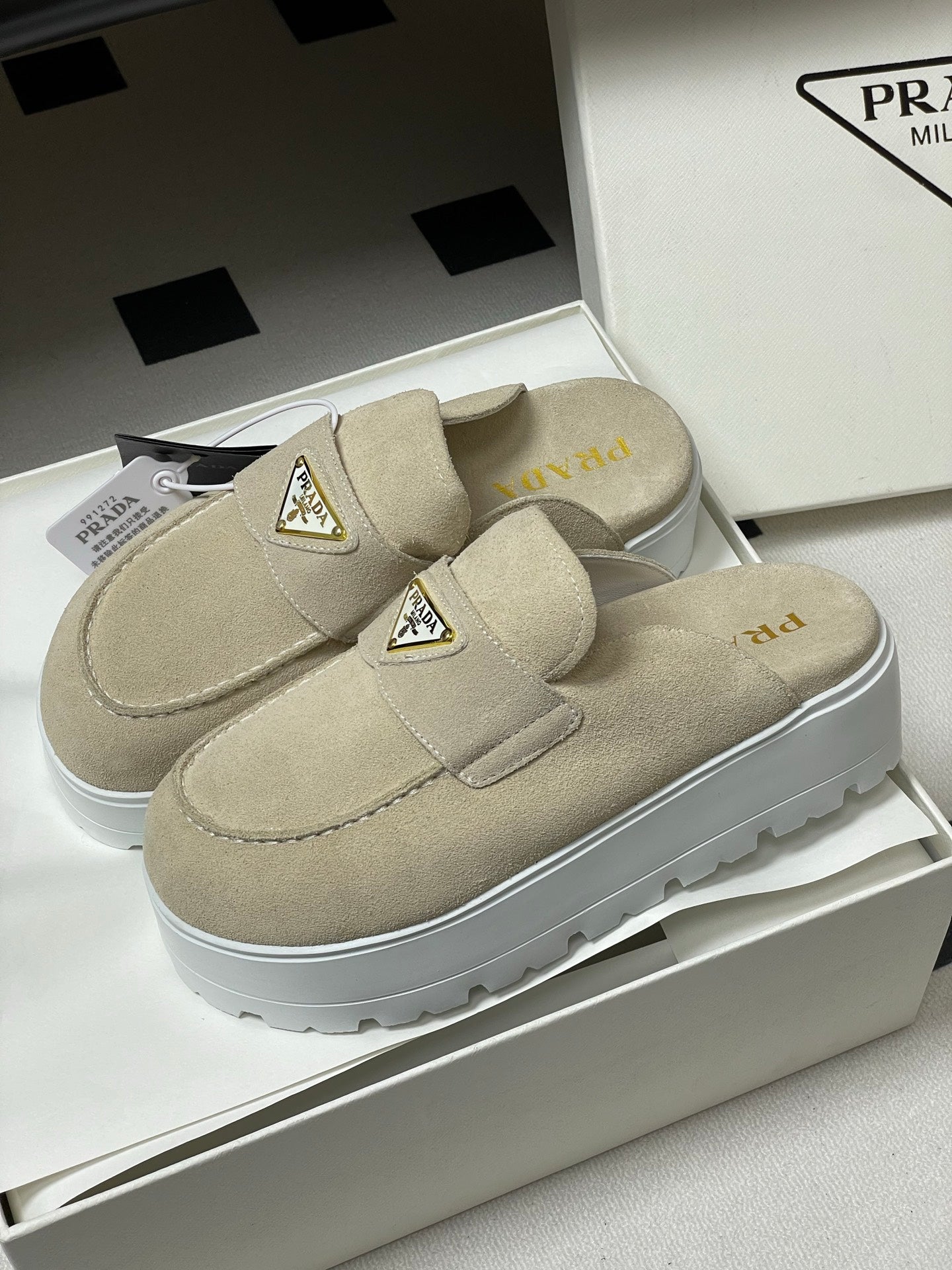 LuxluxHouse Best Quality Women Shoes Prada