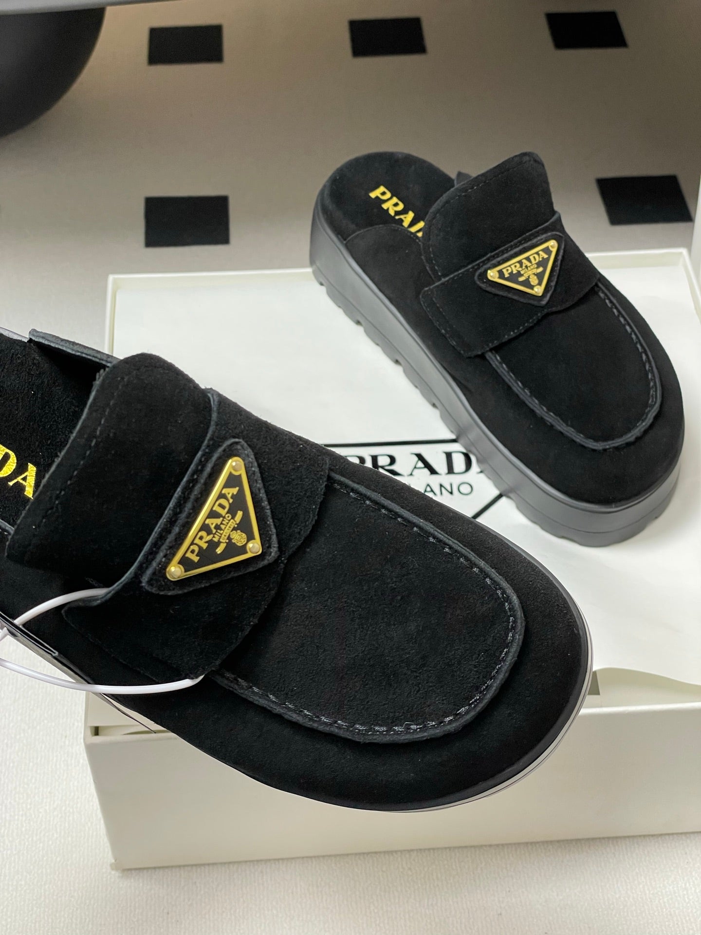 LuxluxHouse Best Quality Women Shoes Prada