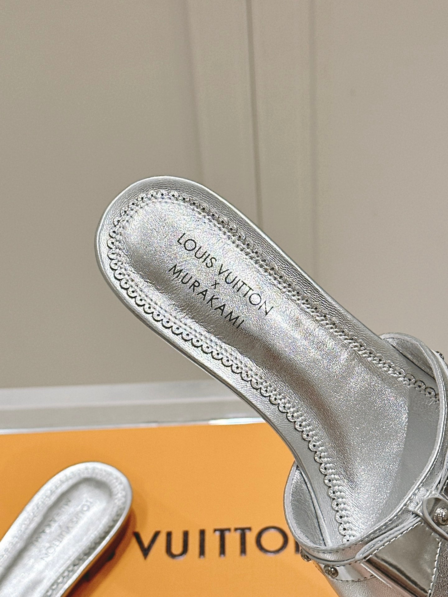 LuxluxHouse Best Quality Women Shoes Louis Vuitton