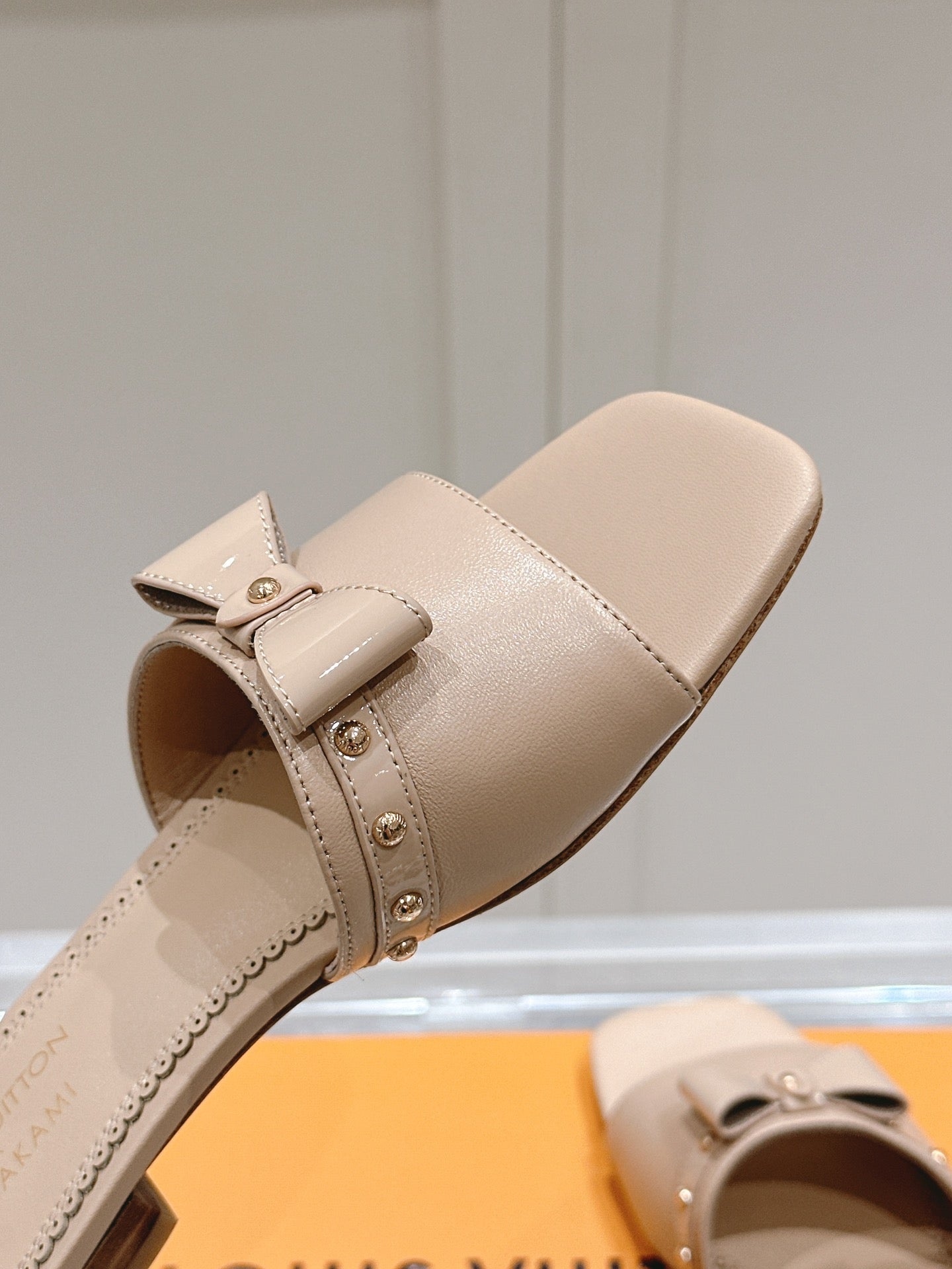 LuxluxHouse Best Quality Women Shoes Louis Vuitton