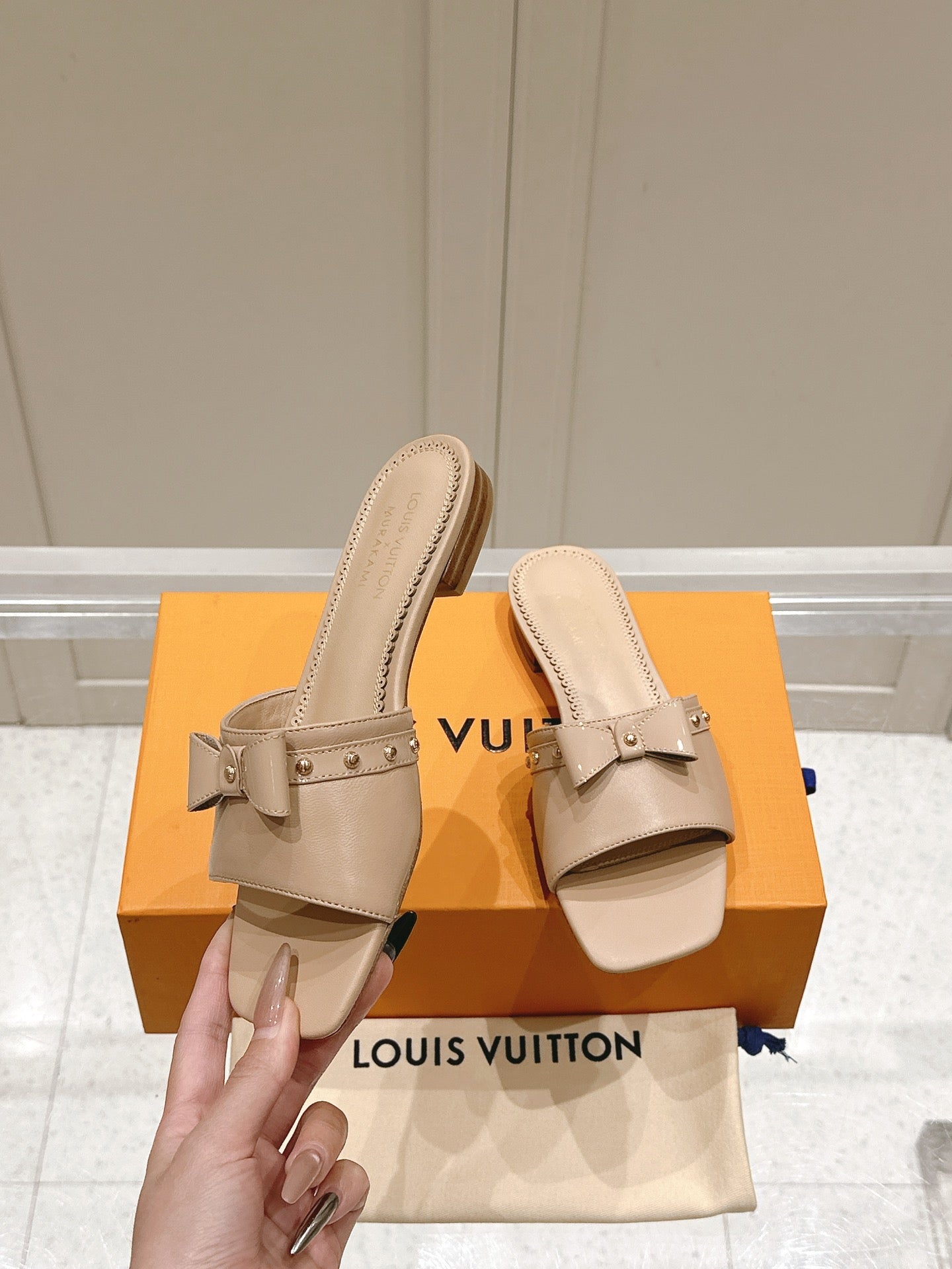 LuxluxHouse Best Quality Women Shoes Louis Vuitton