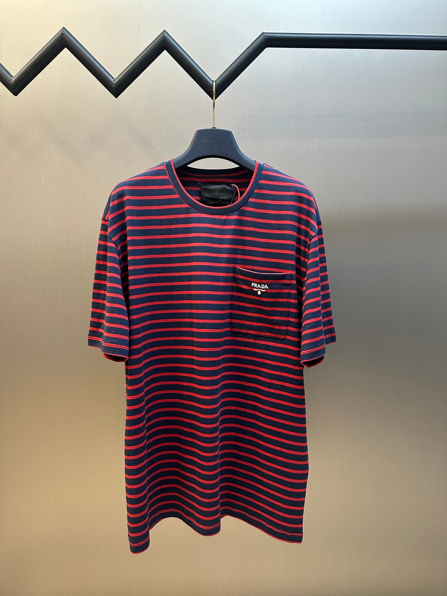 LuxluxHouse Best Quality Clothes T-shirt Prada