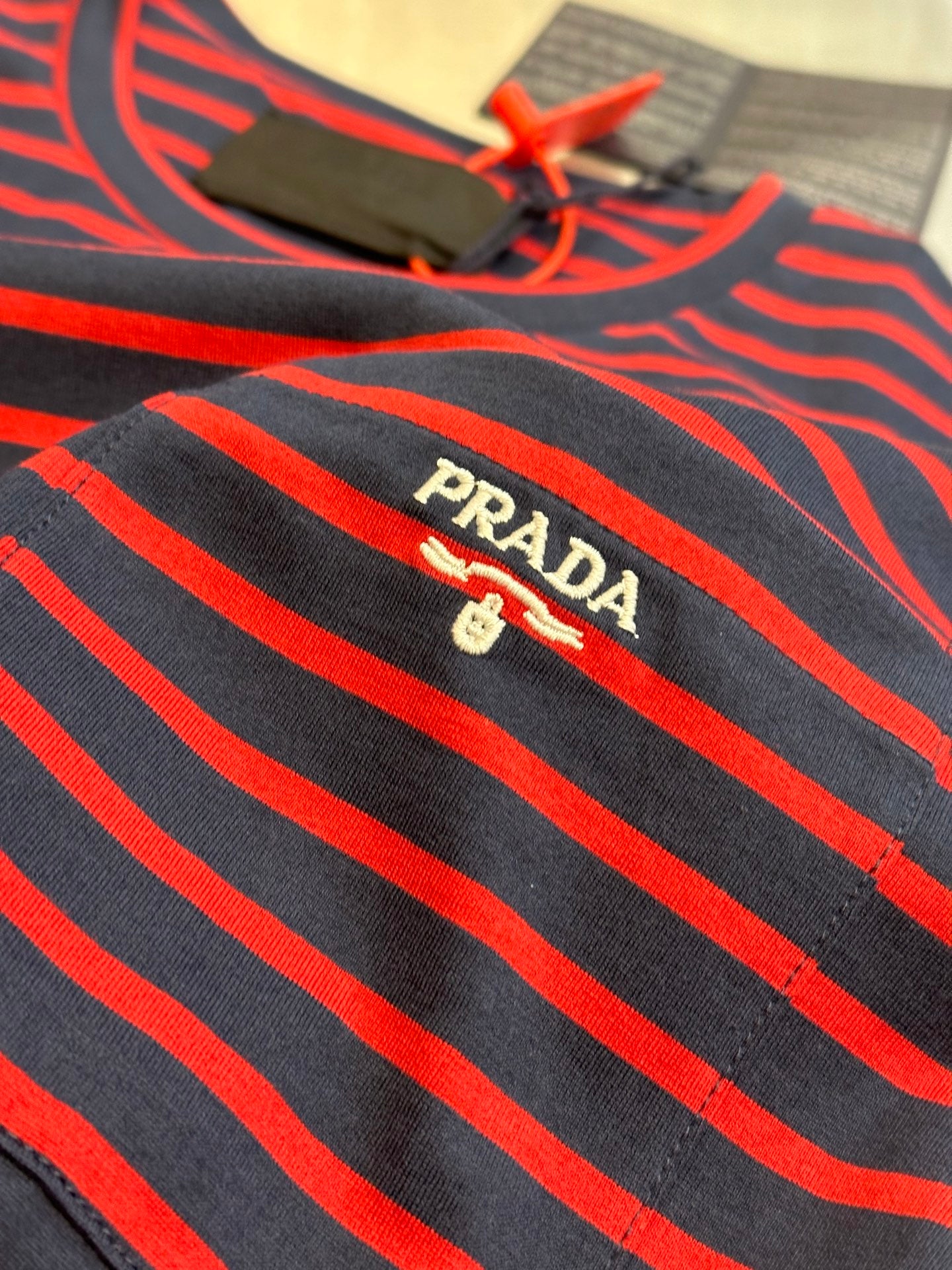 LuxluxHouse Best Quality Clothes T-shirt Prada