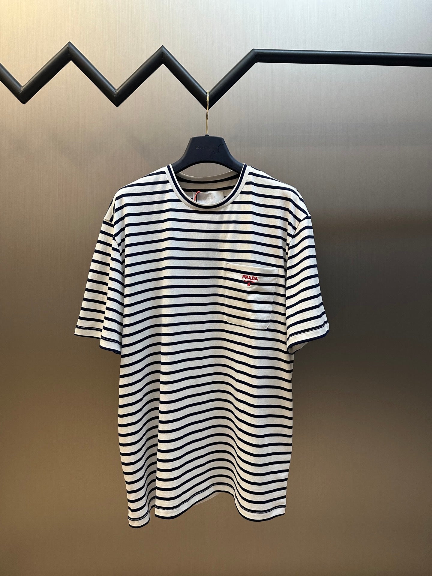 LuxluxHouse Best Quality Clothes T-shirt Prada