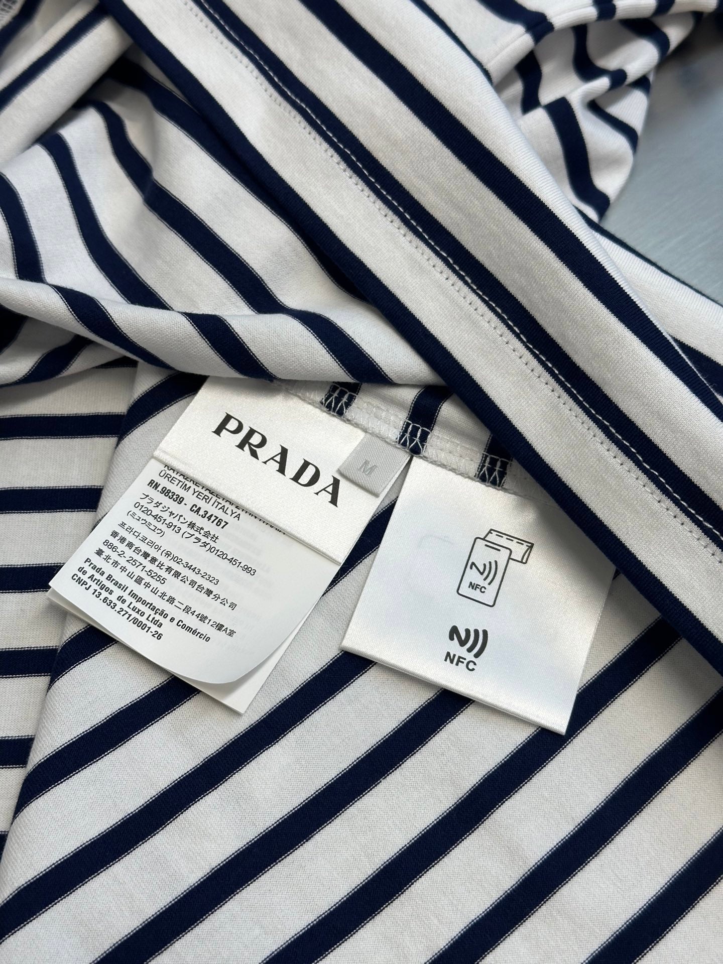 LuxluxHouse Best Quality Clothes T-shirt Prada