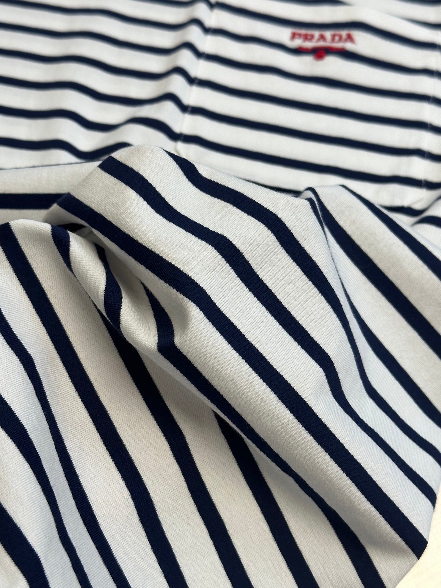 LuxluxHouse Best Quality Clothes T-shirt Prada