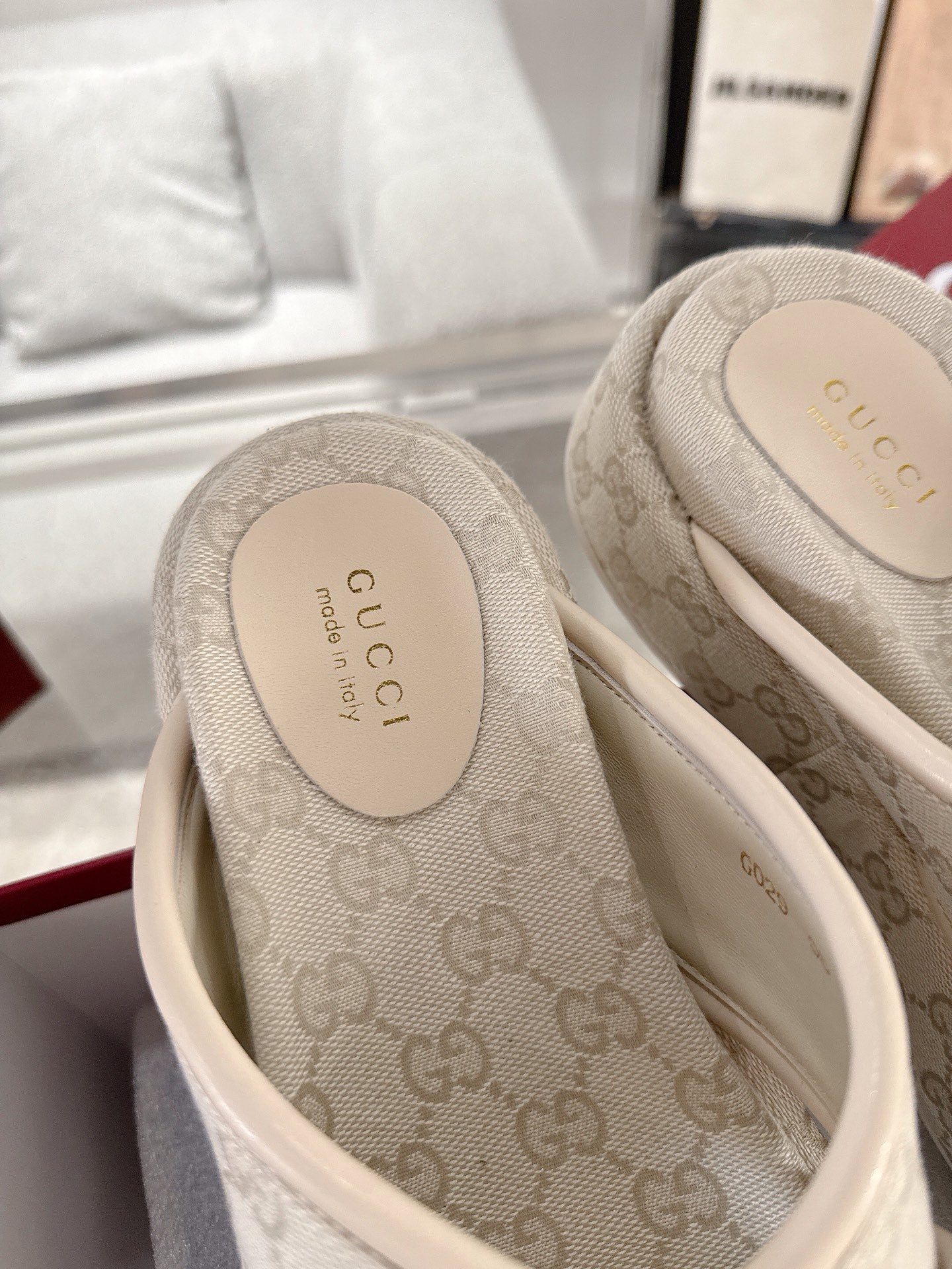 LuxluxHouse Best Quality Gucci Women Shoes