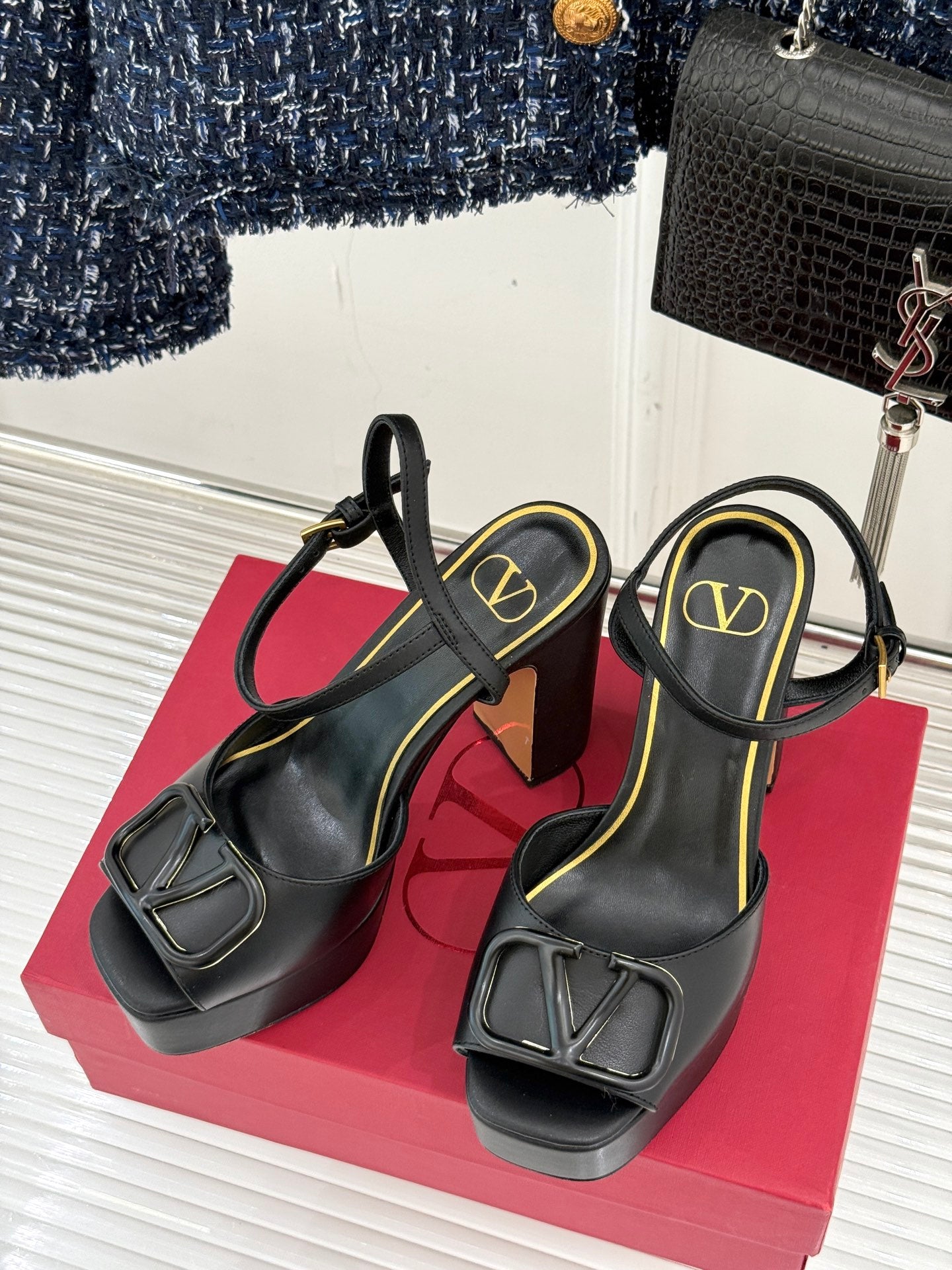 LuxluxHouse Best Quality Valentino Women Shoes