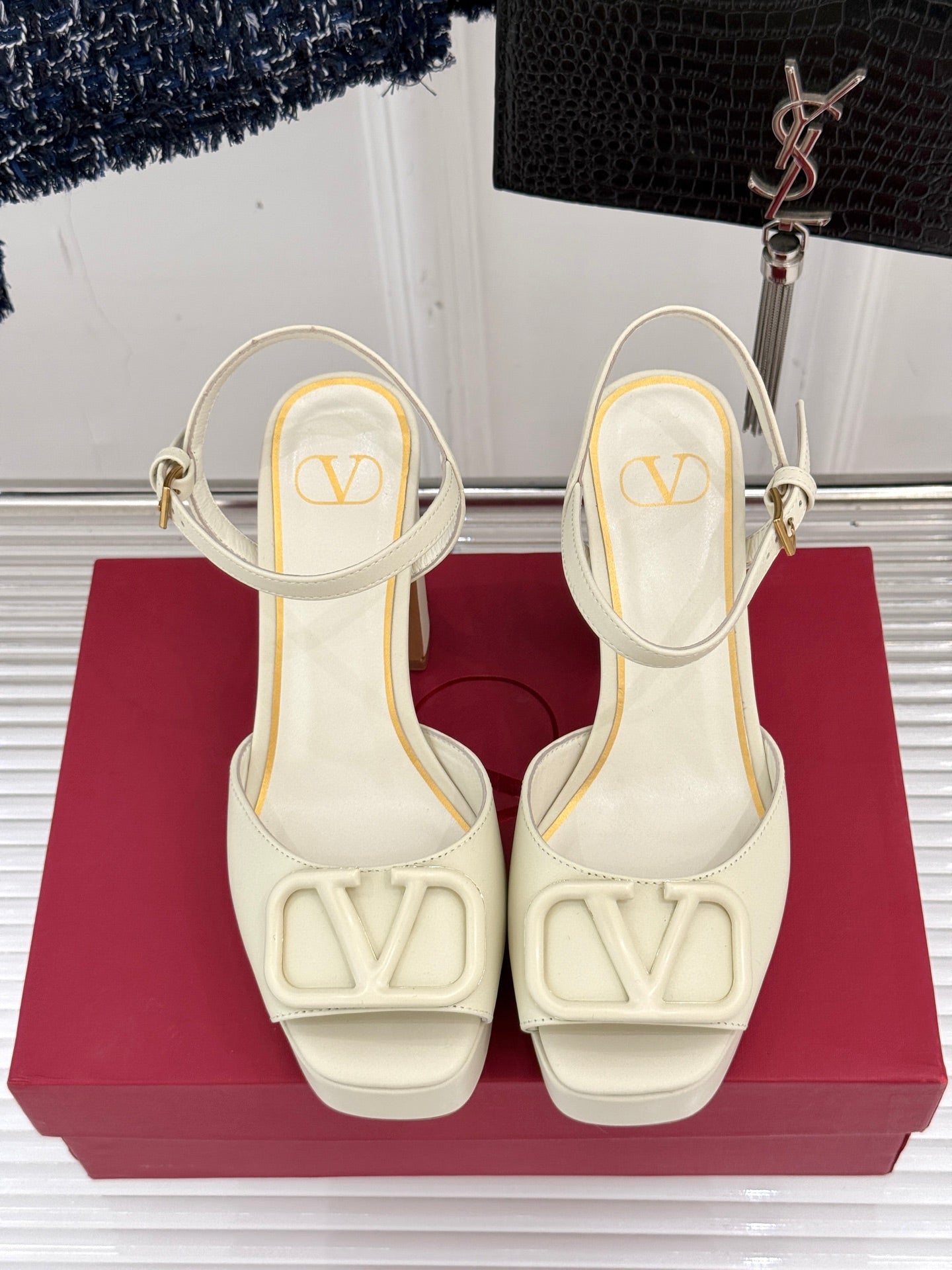 LuxluxHouse Best Quality Valentino Women Shoes