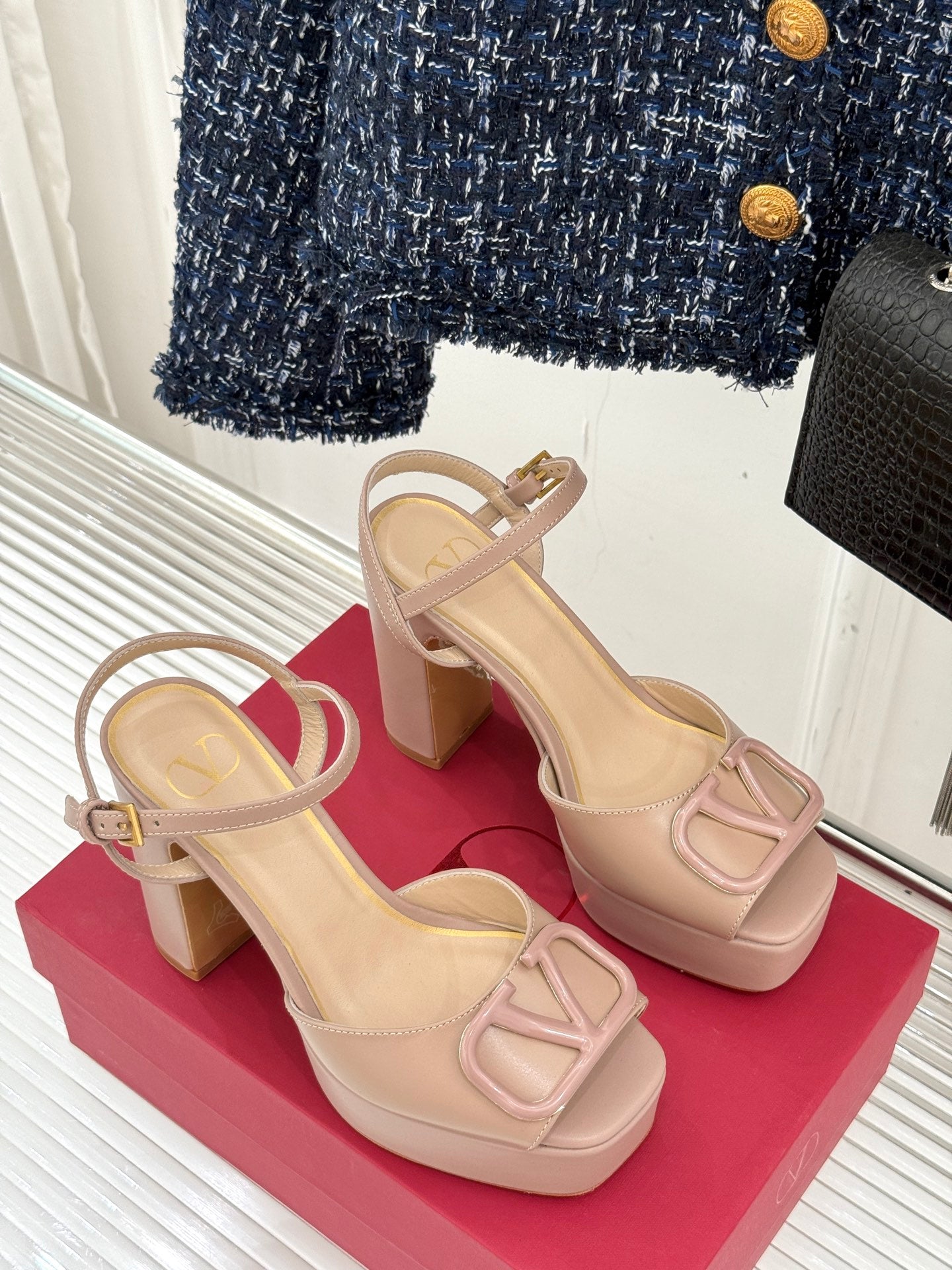 LuxluxHouse Best Quality Valentino Women Shoes