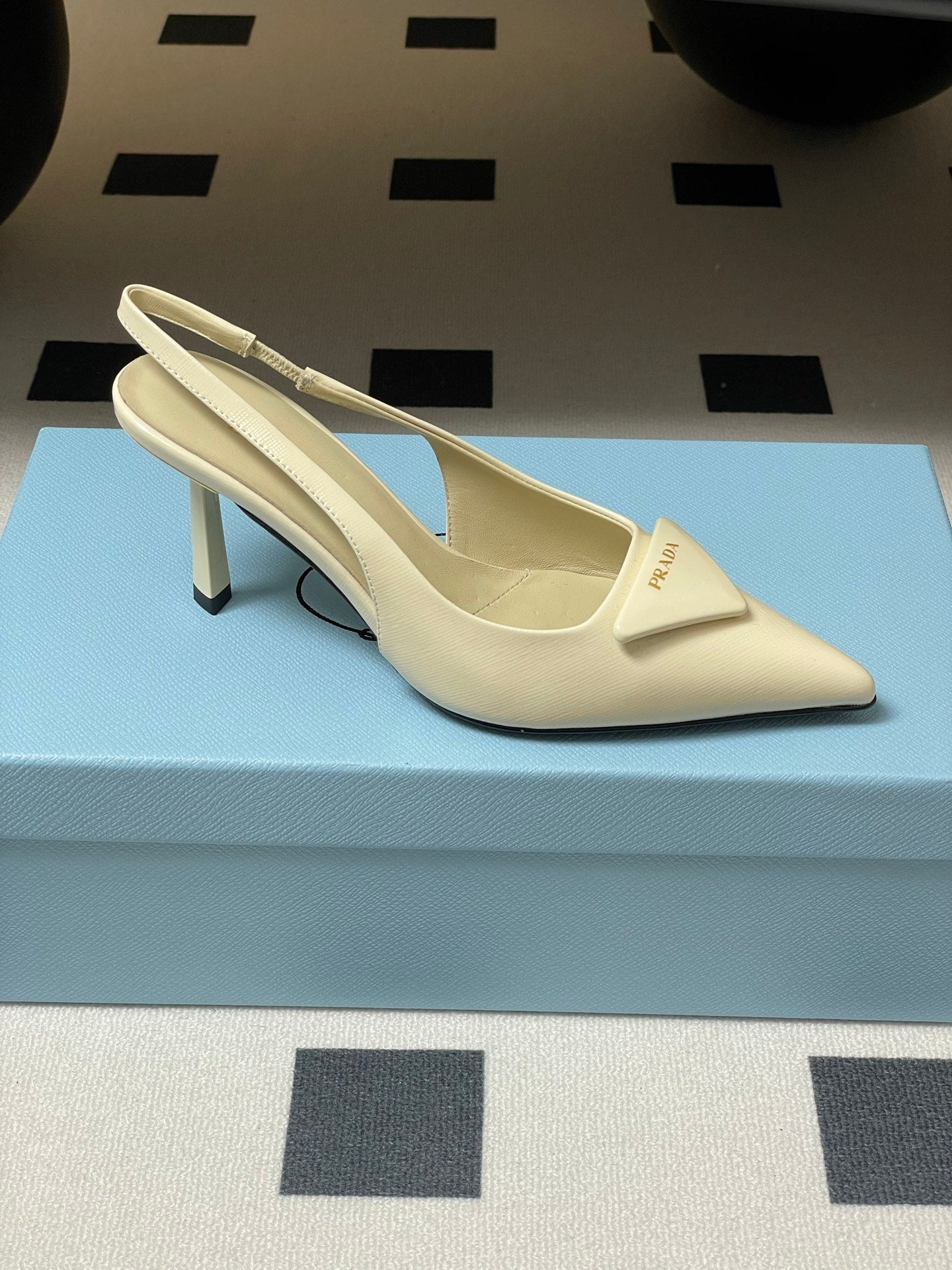LuxluxHouse Best Quality Women Shoes Prada