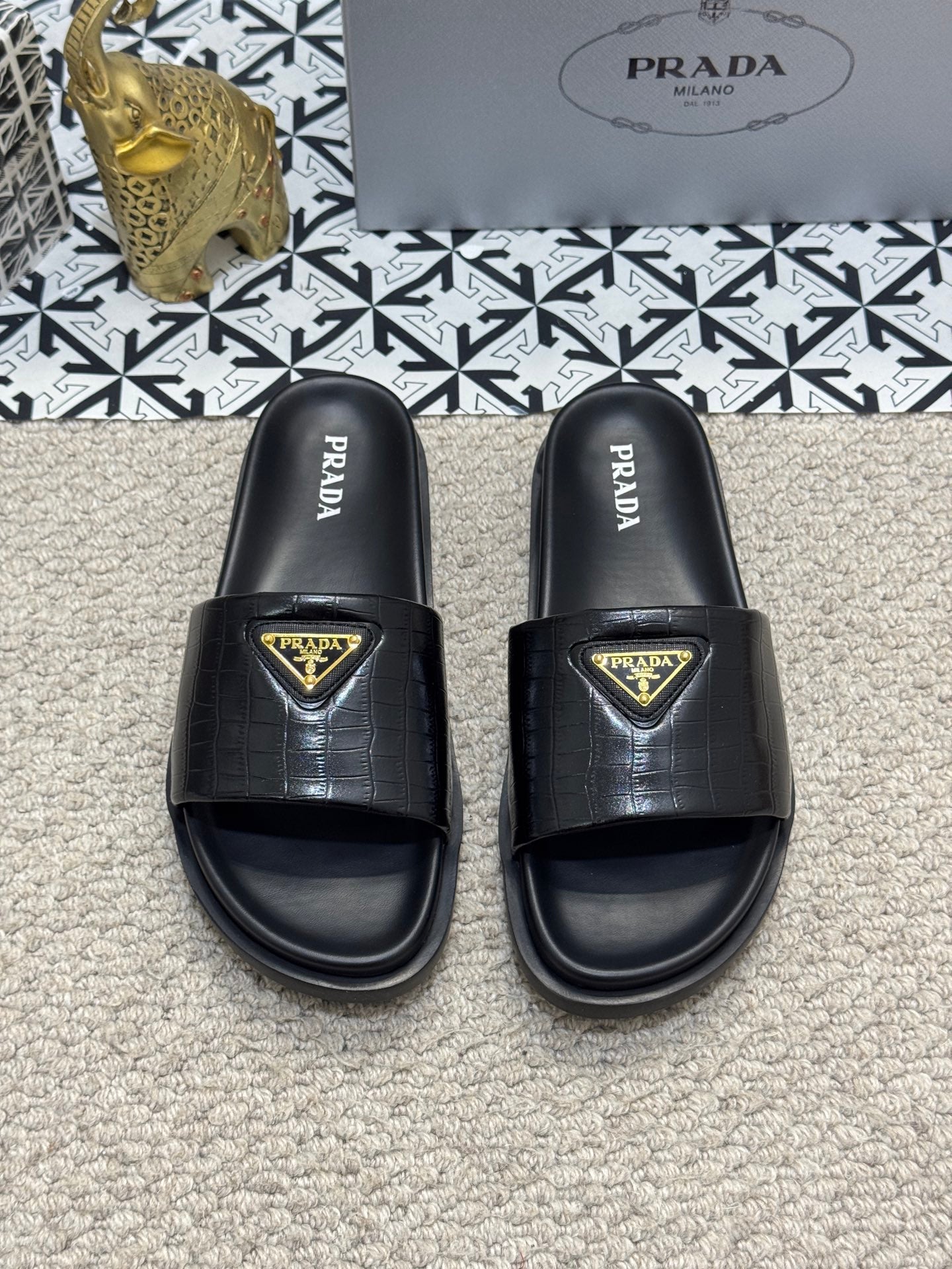 LuxluxHouse Best Quality Sandals Prada