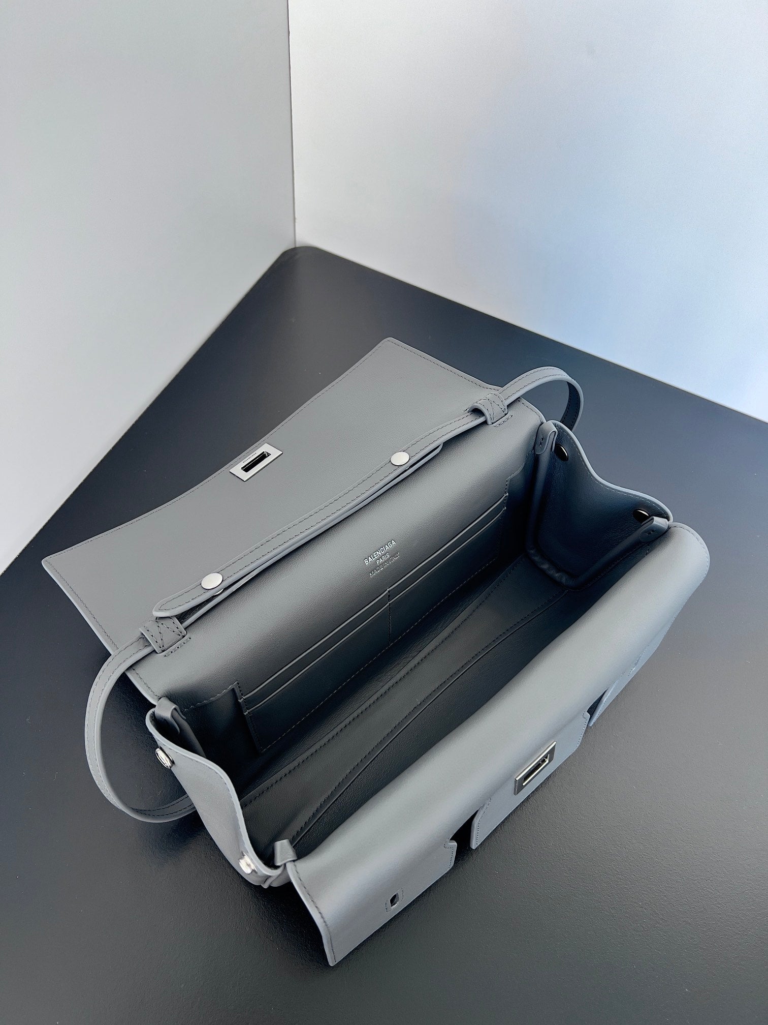 LuxluxHouse Best Quality Bags Balenciaga