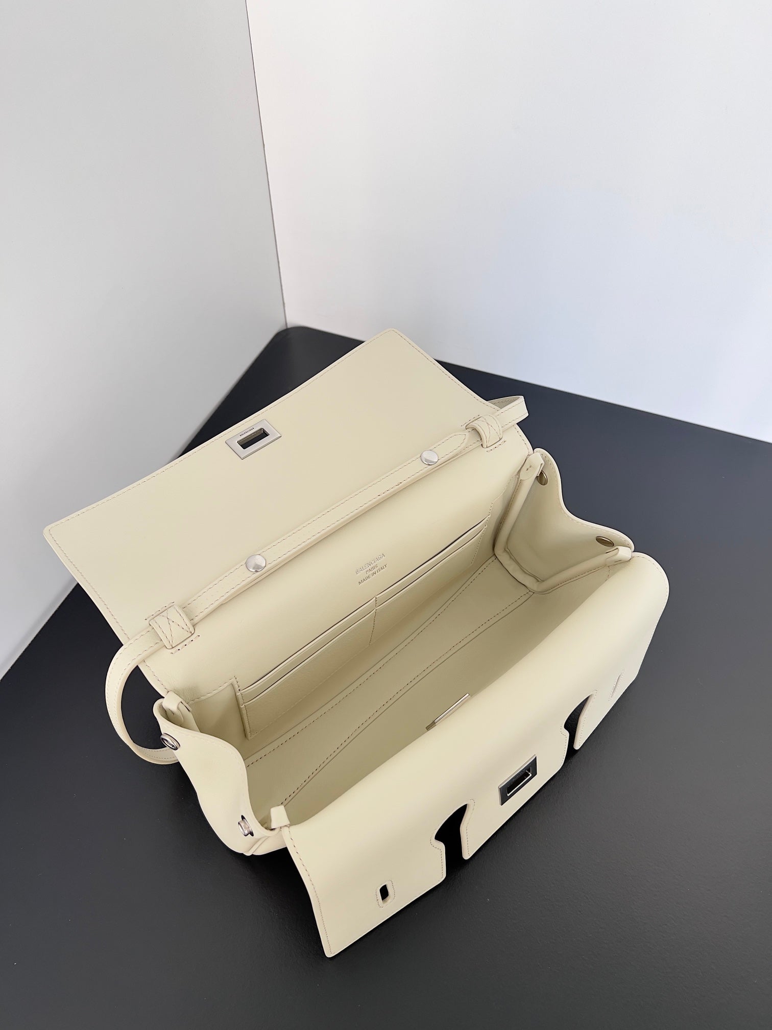 LuxluxHouse Best Quality Bags Balenciaga