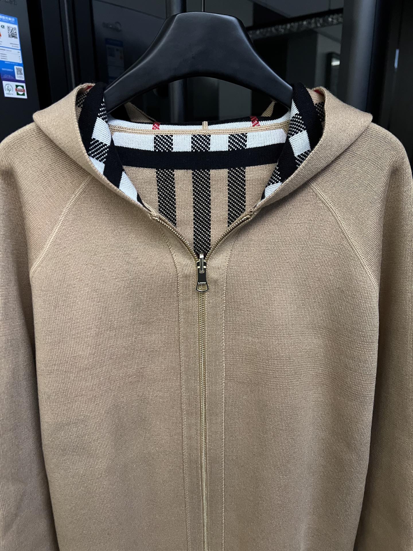 LuxluxHouse Best Quality Clothes Burberry Hoodie & Sweater
