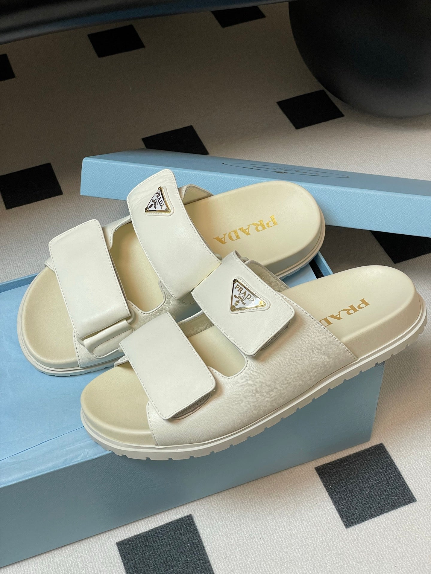 LuxluxHouse Best Quality Women Shoes Prada