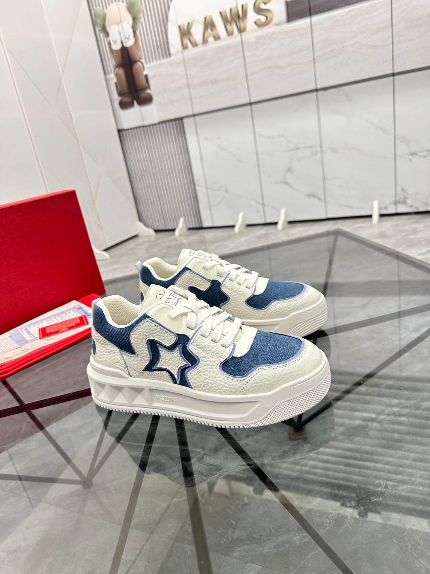LuxluxHouse Best Quality Shoes Valentino