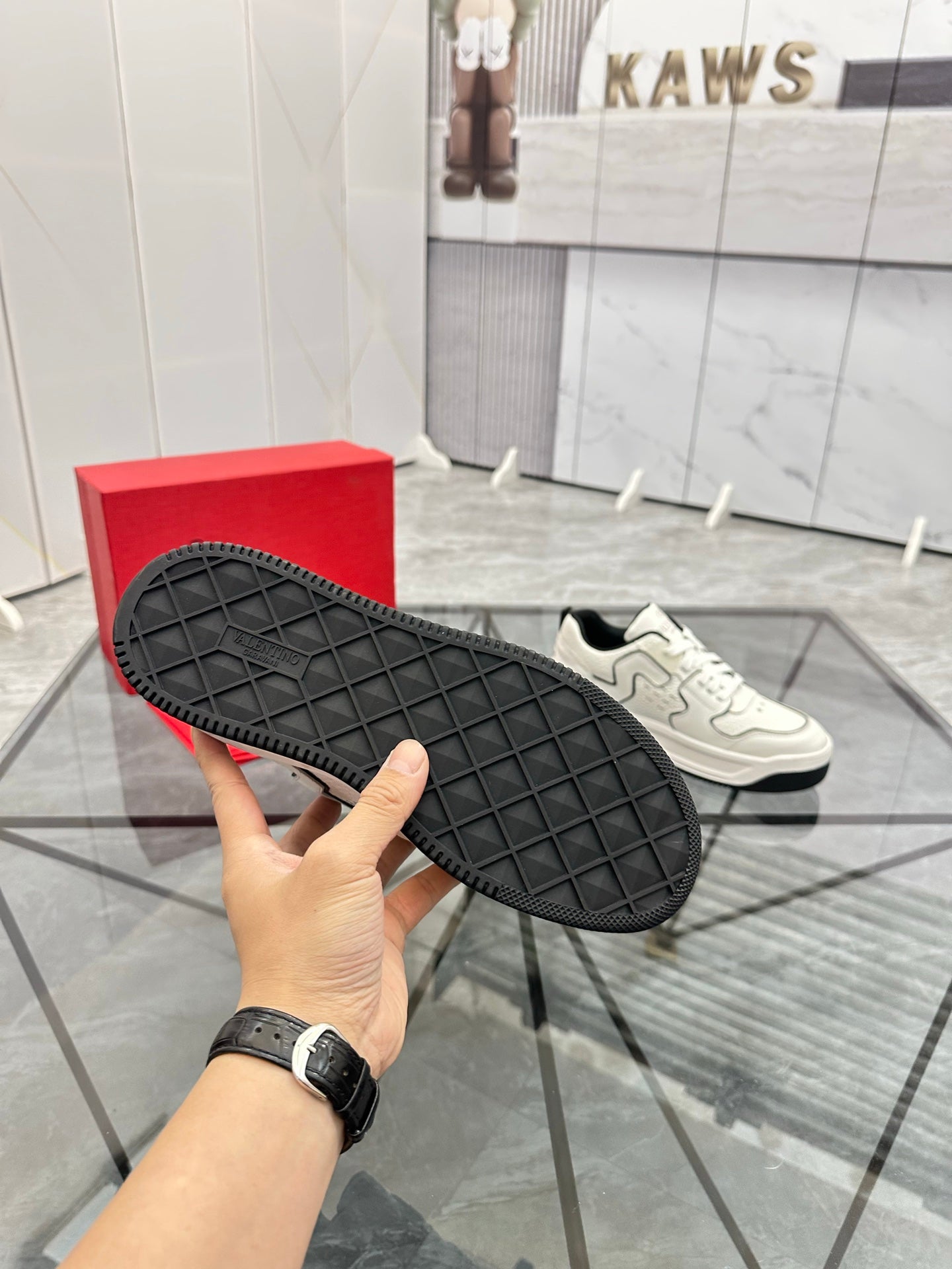 LuxluxHouse Best Quality Shoes Valentino