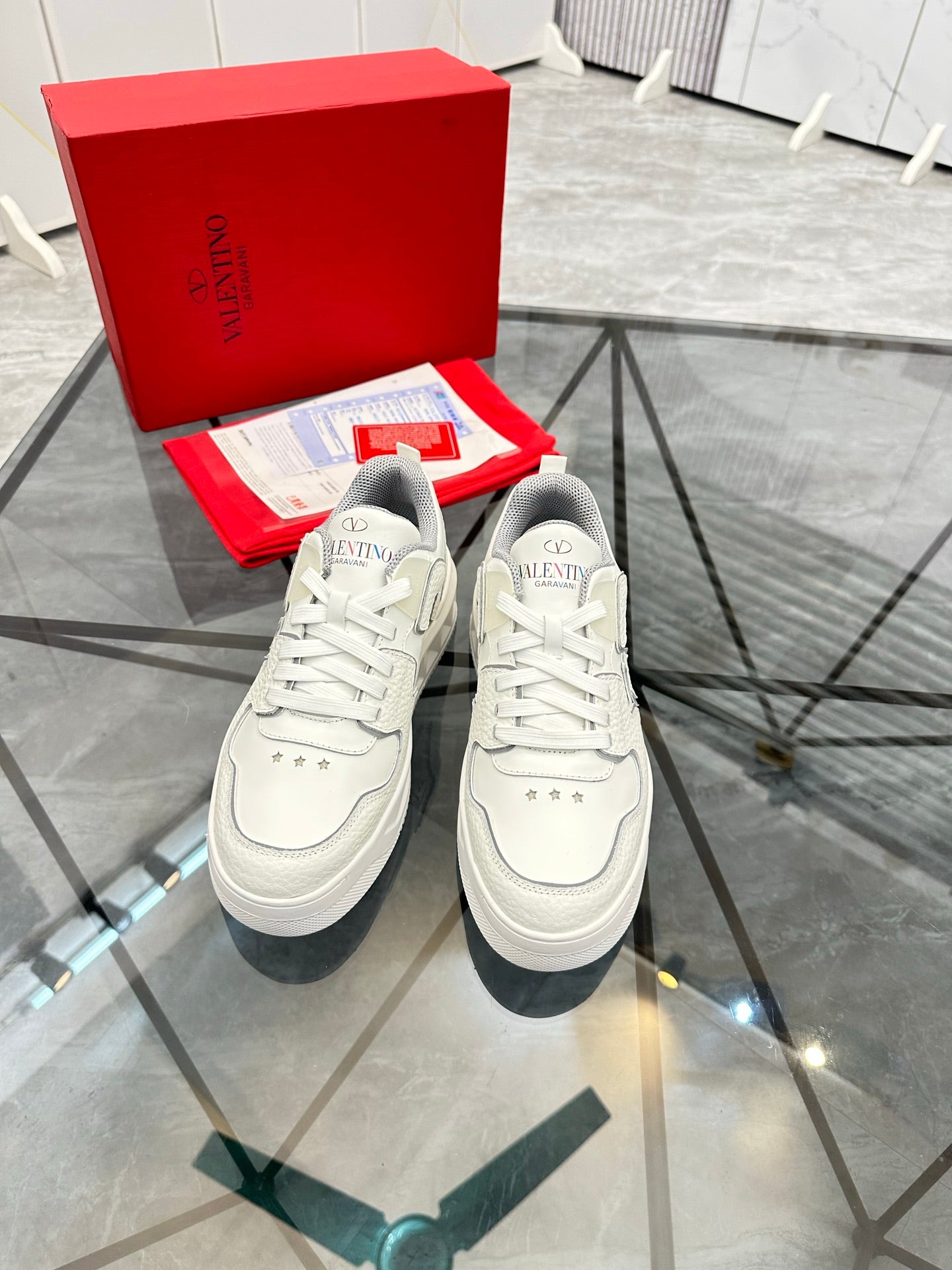 LuxluxHouse Best Quality Shoes Valentino