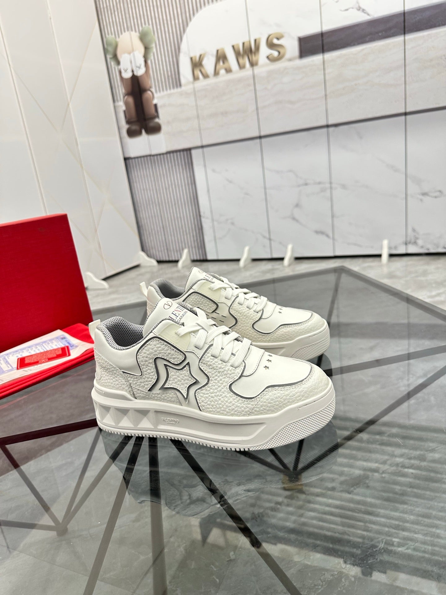 LuxluxHouse Best Quality Shoes Valentino