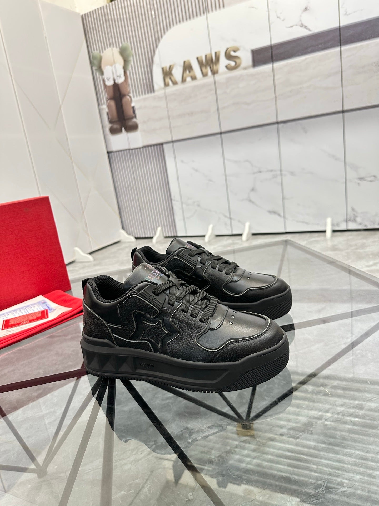 LuxluxHouse Best Quality Shoes Valentino