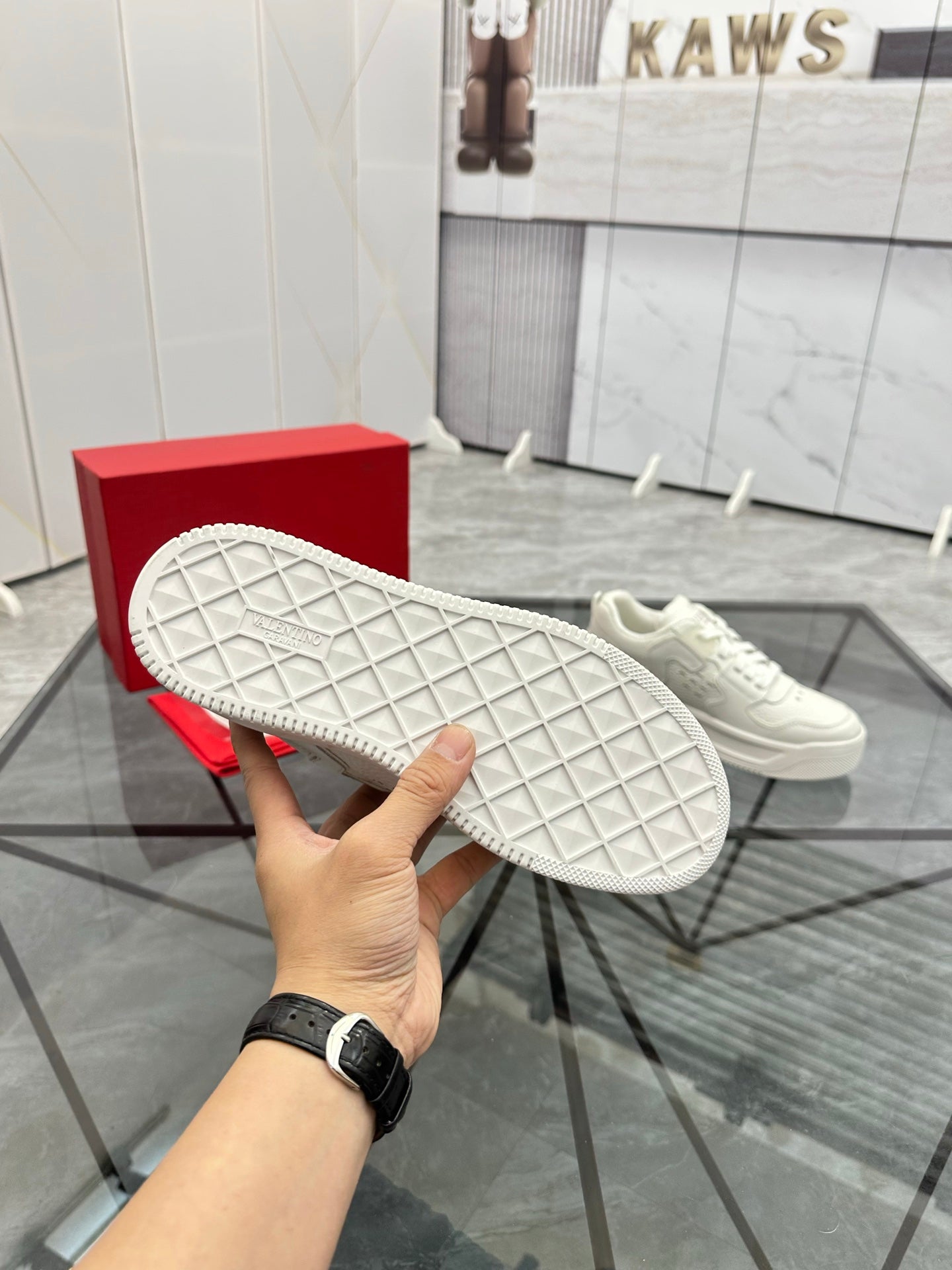 LuxluxHouse Best Quality Shoes Valentino