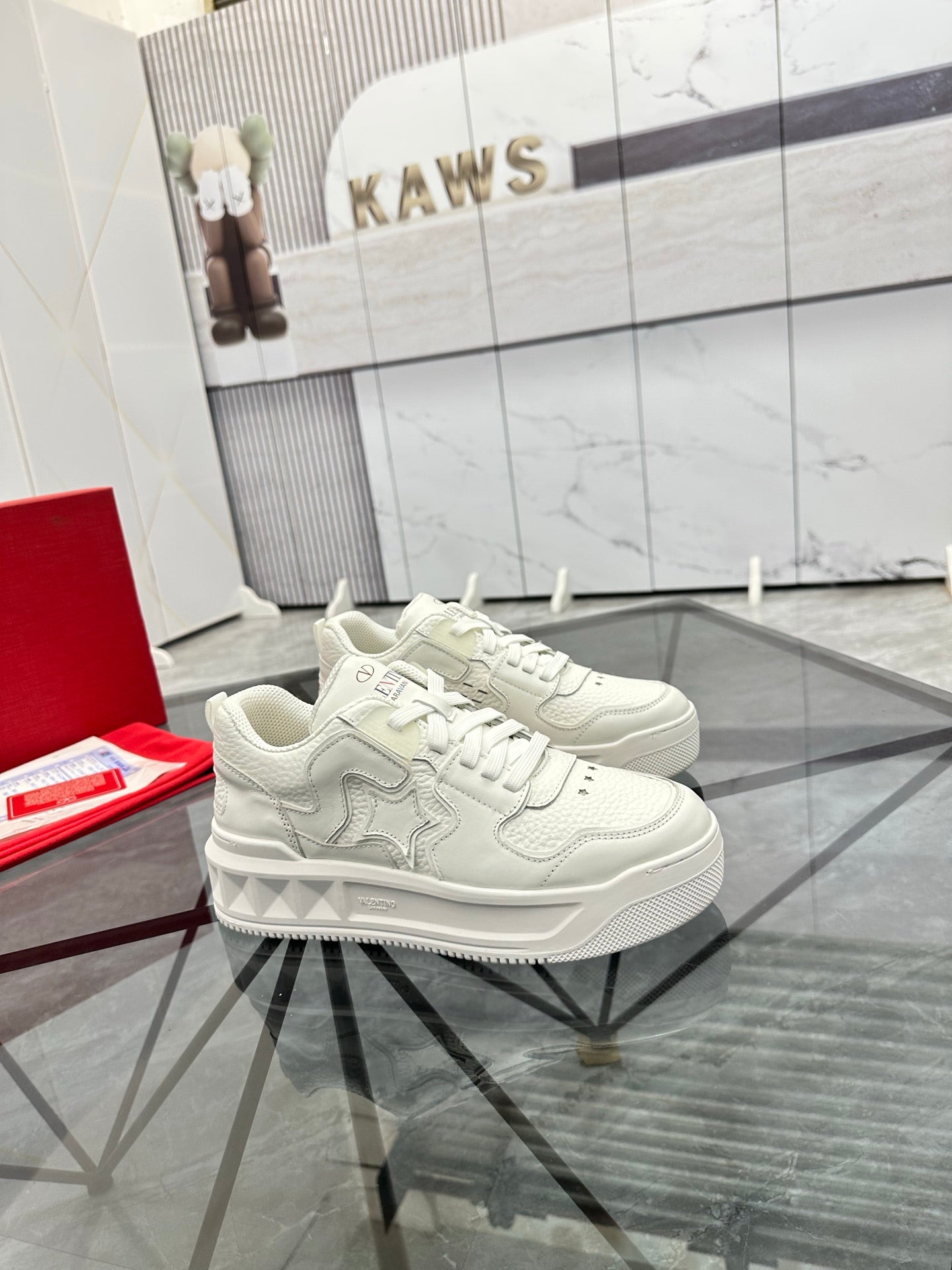 LuxluxHouse Best Quality Shoes Valentino