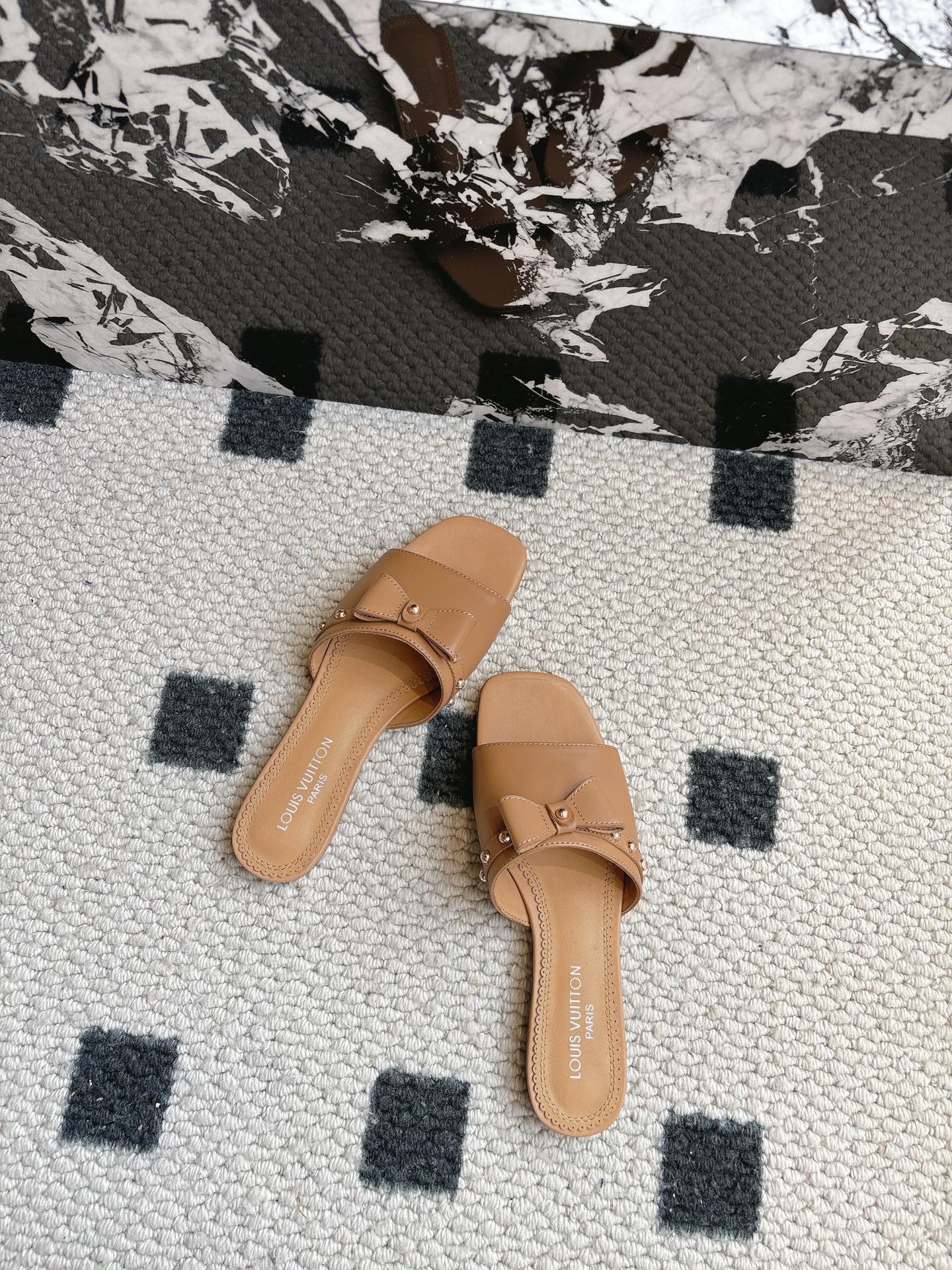 LuxluxHouse Best Quality Women Shoes Louis Vuitton