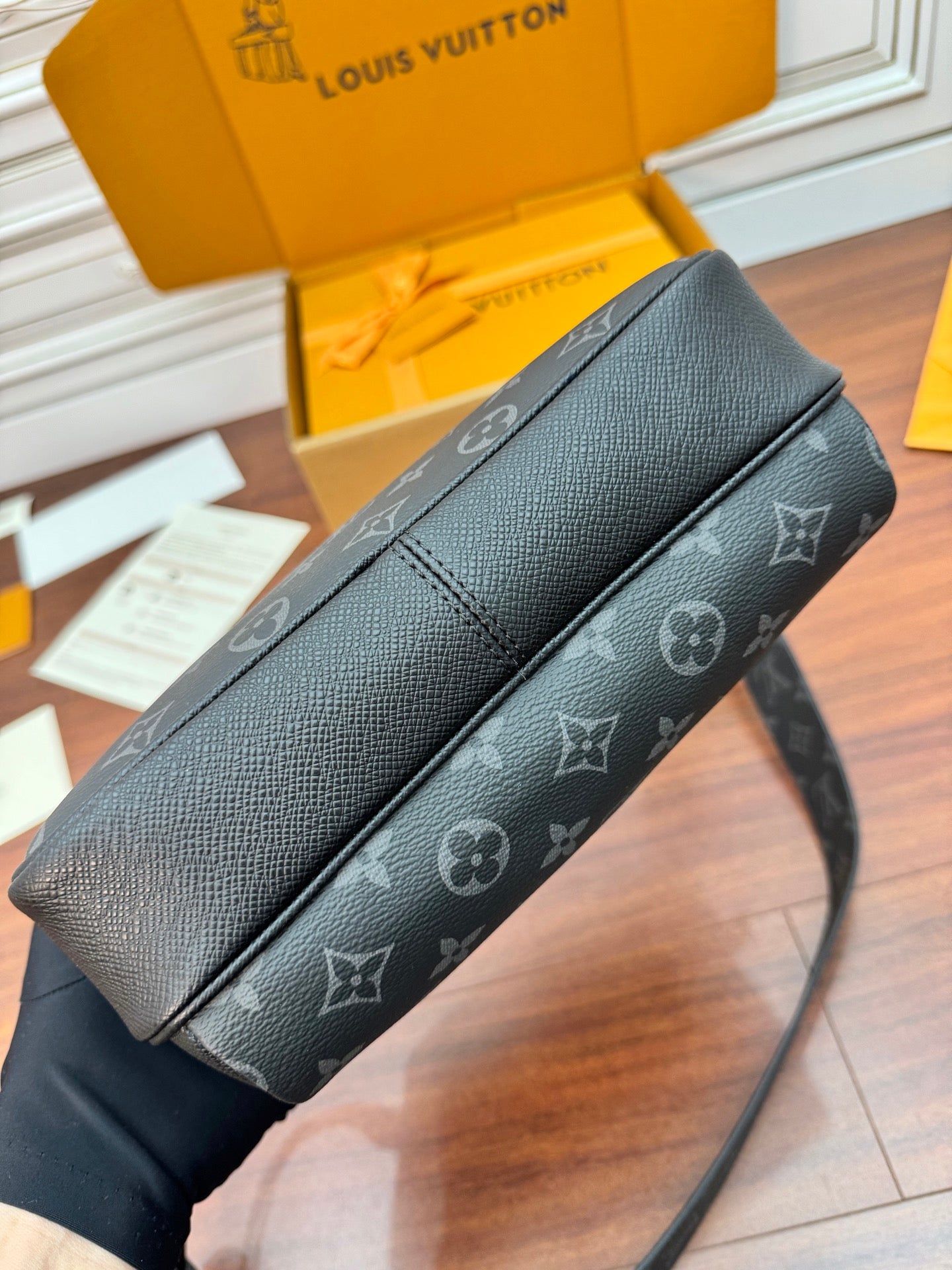 LuxluxHouse Best Quality Bags Best Louis Vuitton Men