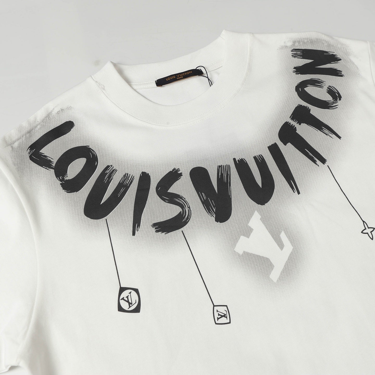 LuxluxHouse Best Quality Clothes T-shirt Louis Vuitton