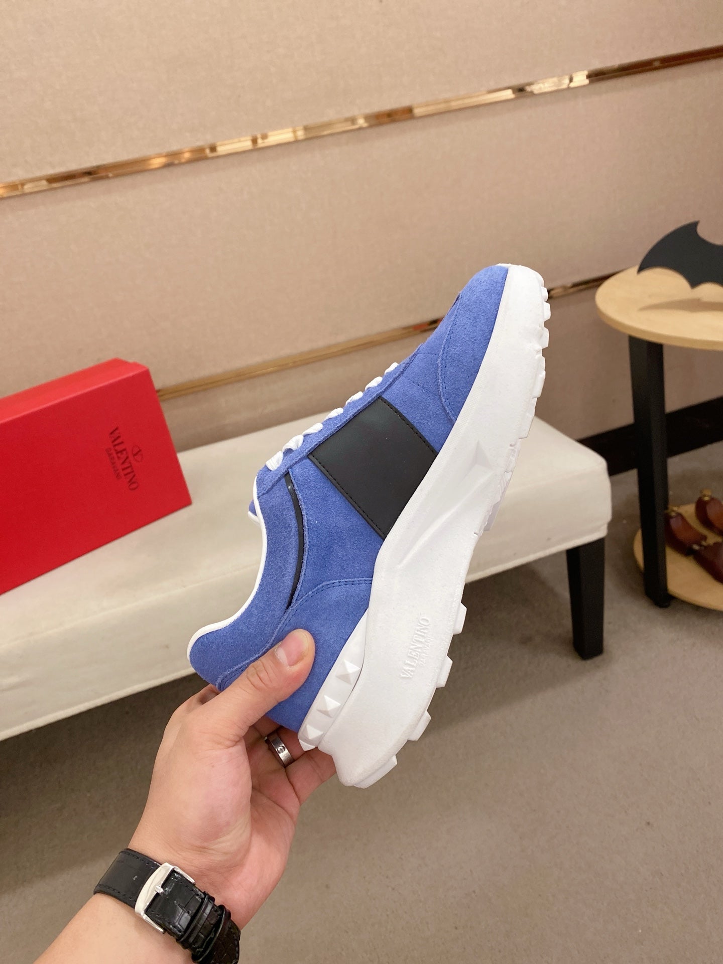 LuxluxHouse Best Quality Shoes Valentino