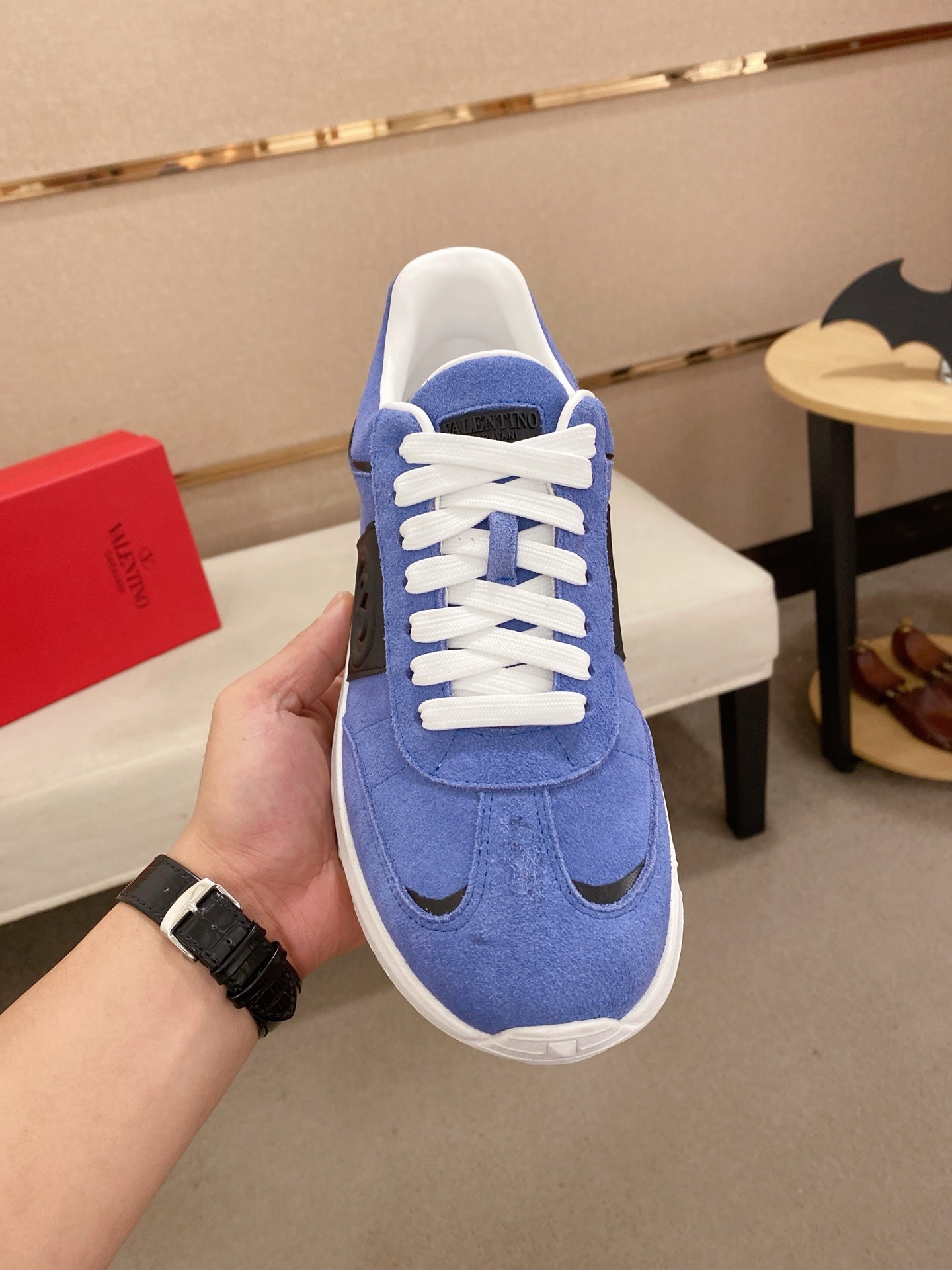 LuxluxHouse Best Quality Shoes Valentino