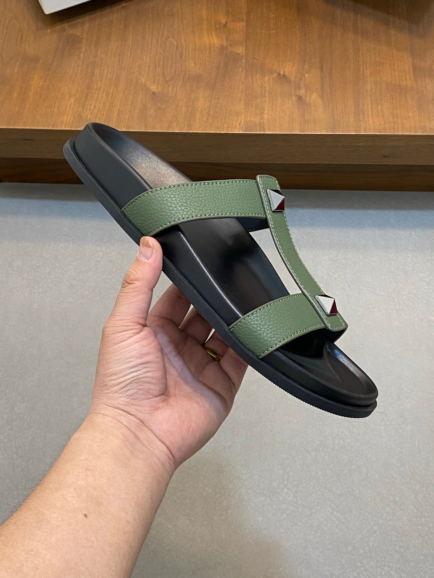LuxluxHouse Best Quality Sandals Valentino