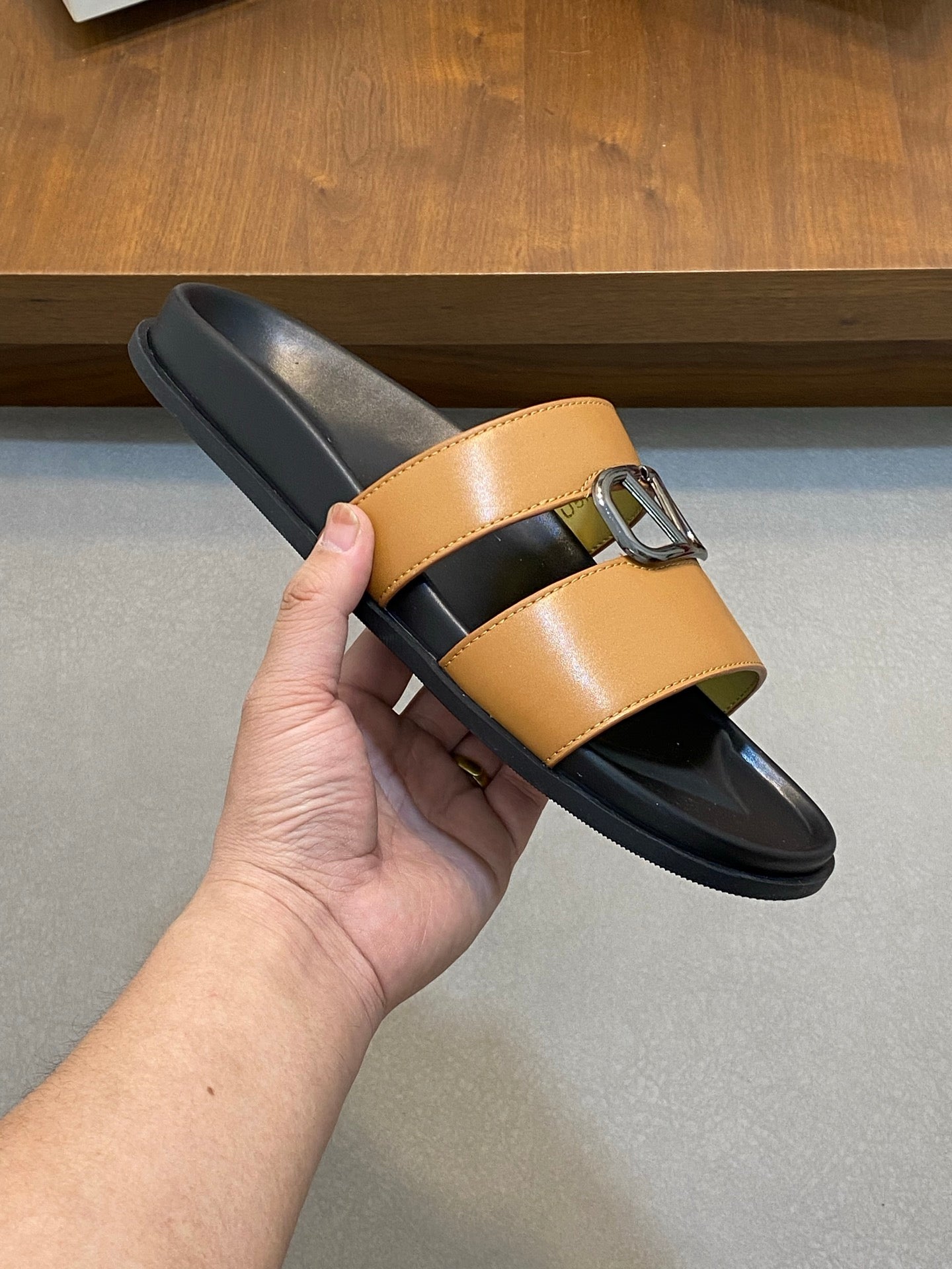 LuxluxHouse Best Quality Sandals Valentino