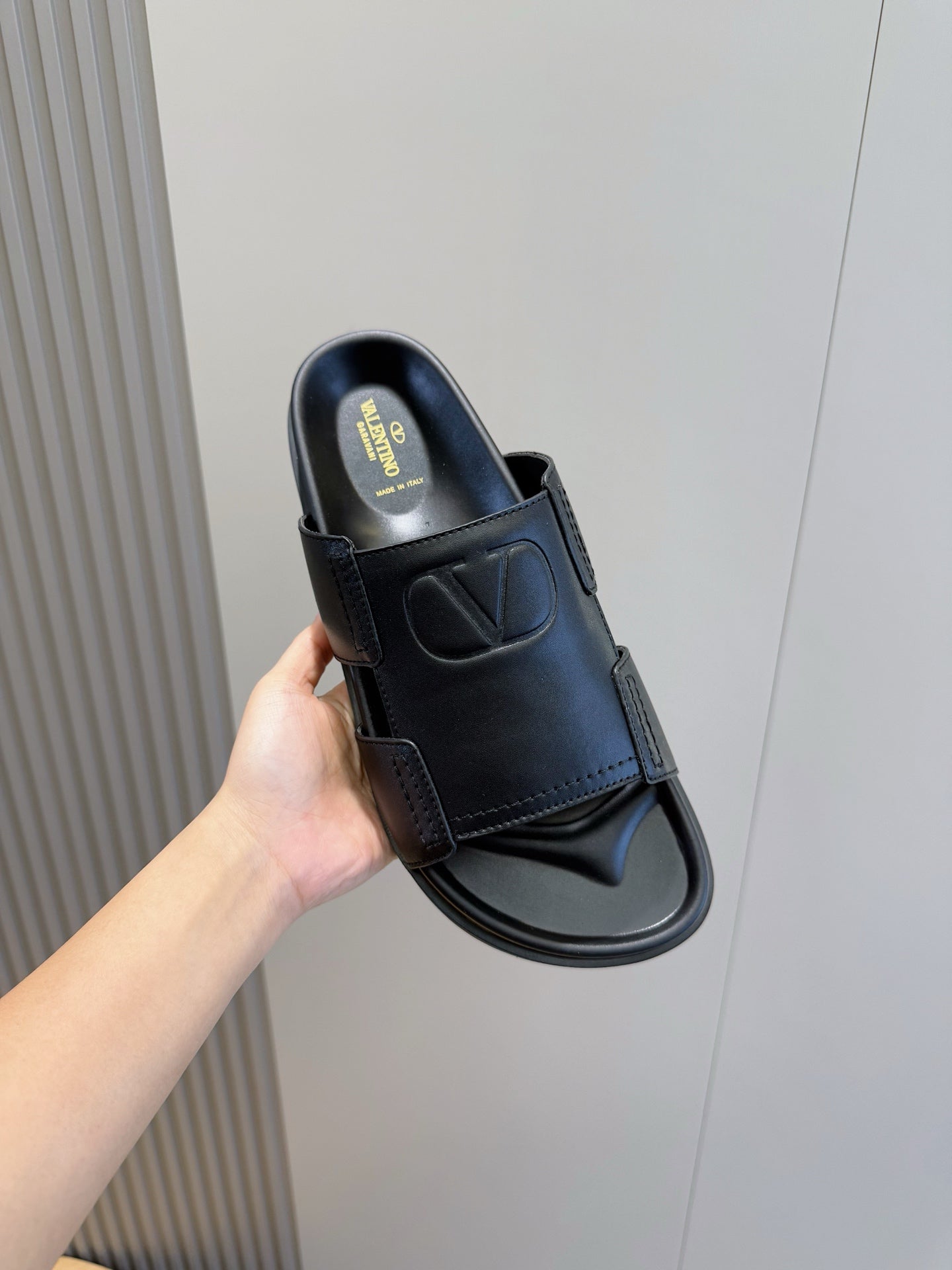 LuxluxHouse Best Quality Sandals Valentino