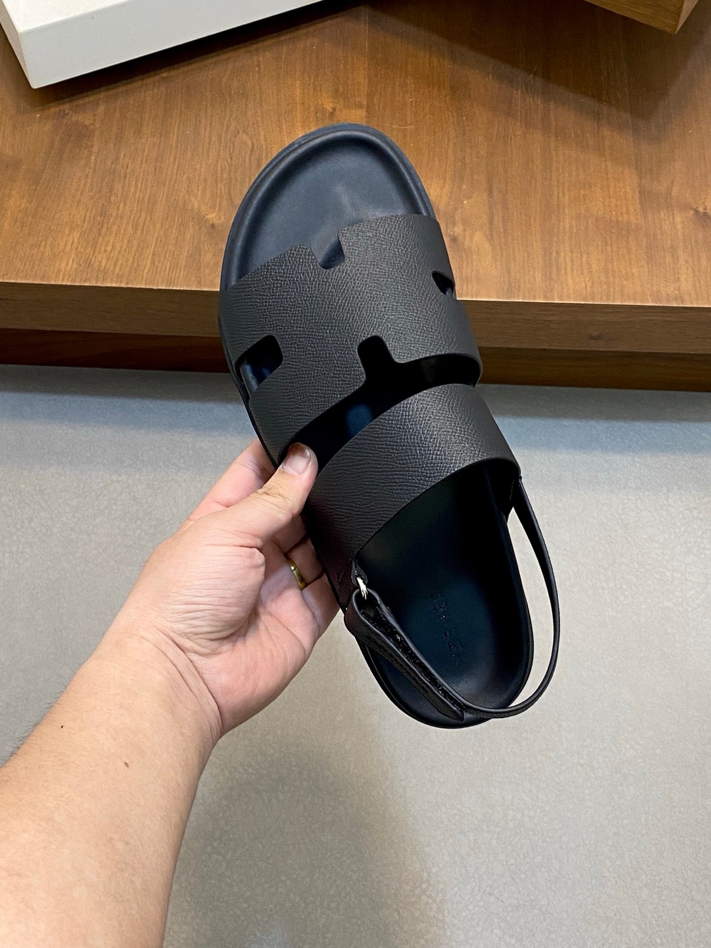 LuxluxHouse Best Quality Sandals Hermes
