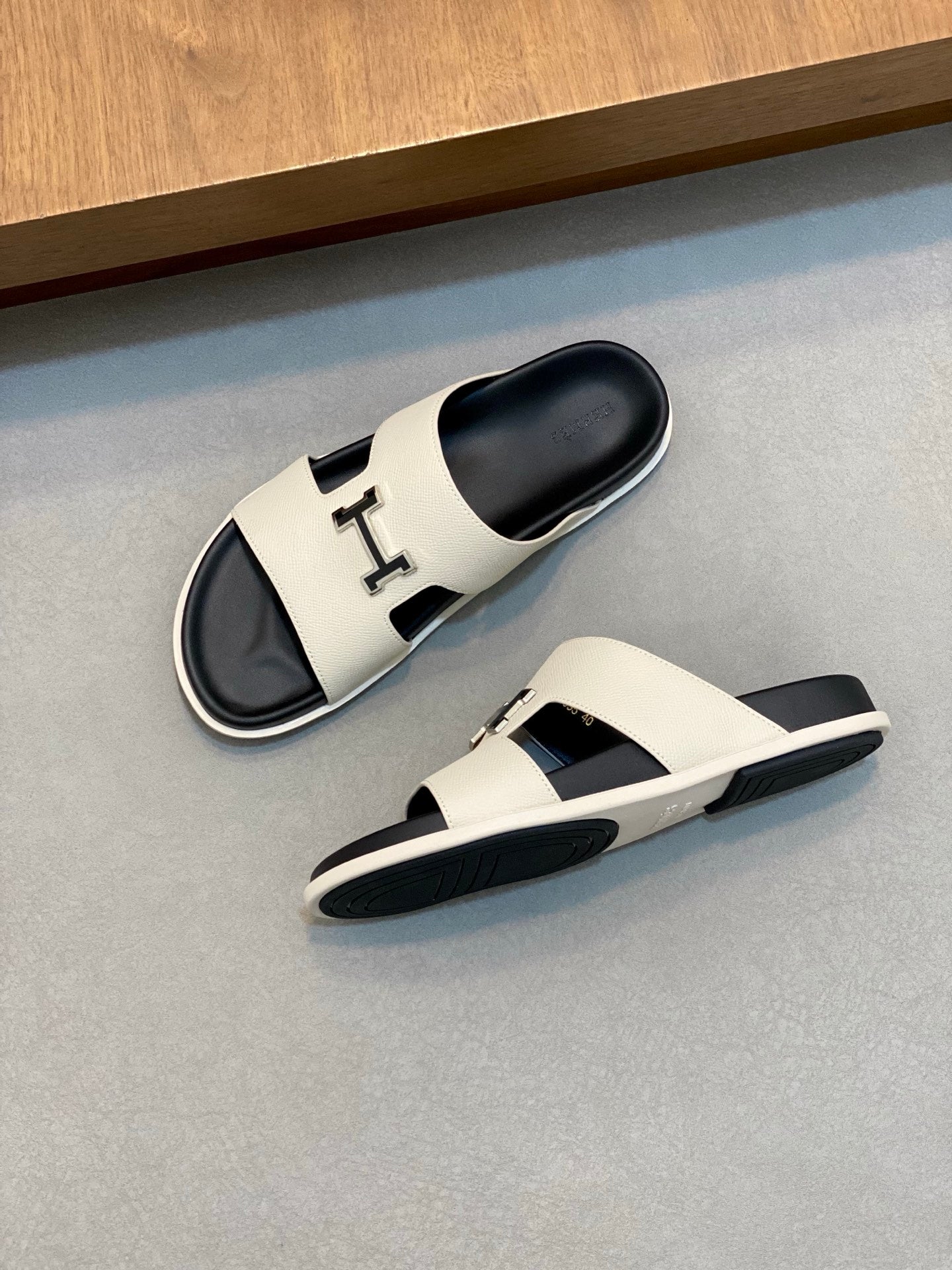 LuxluxHouse Best Quality Sandals Hermes