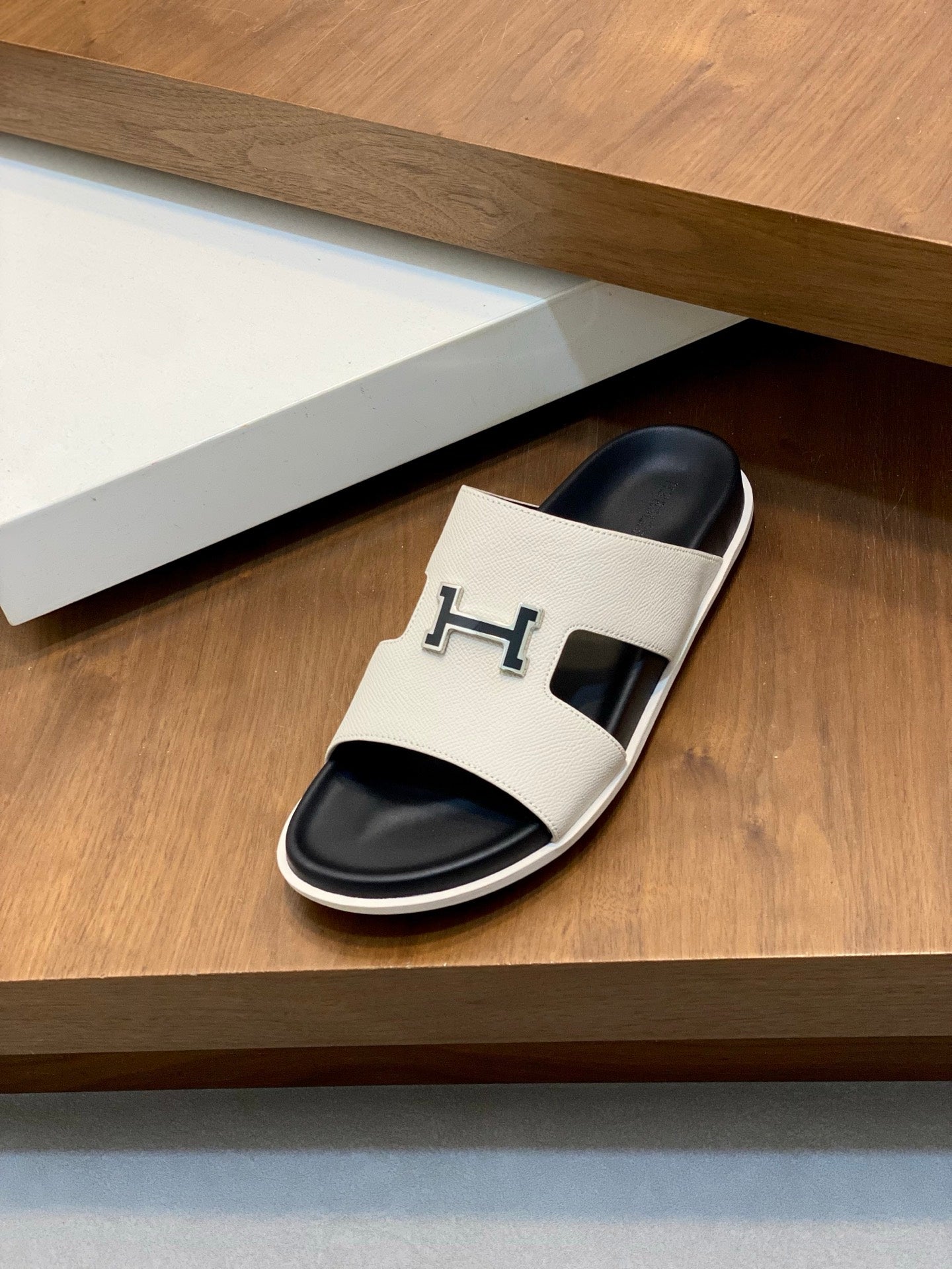 LuxluxHouse Best Quality Sandals Hermes