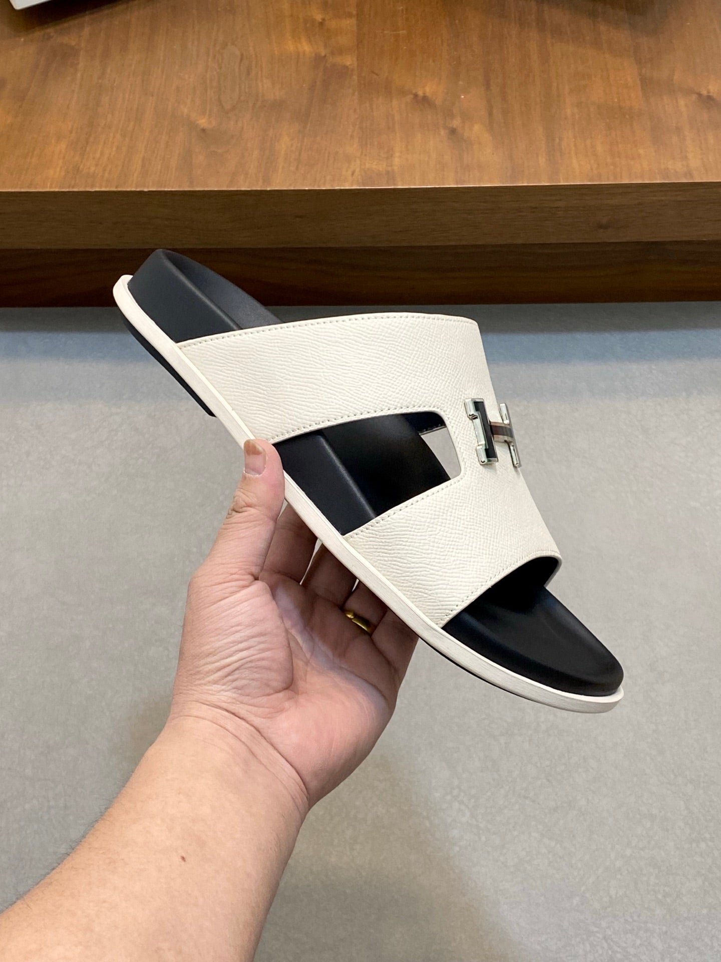 LuxluxHouse Best Quality Sandals Hermes