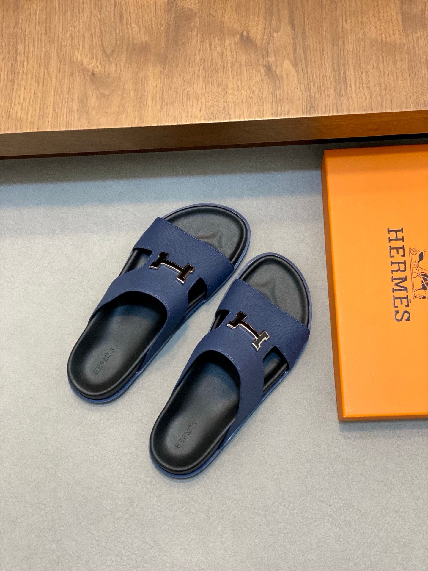 LuxluxHouse Best Quality Sandals Hermes