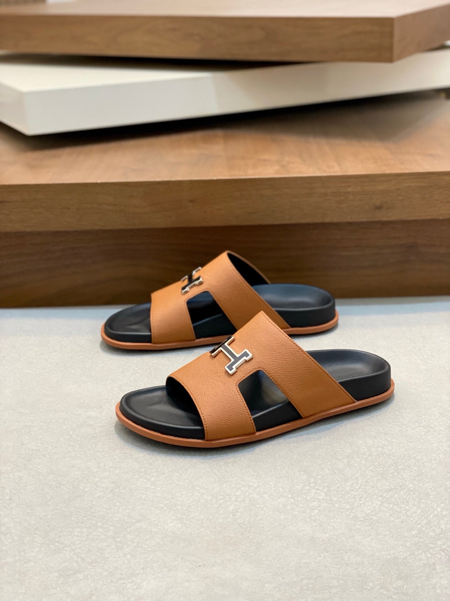 LuxluxHouse Best Quality Sandals Hermes