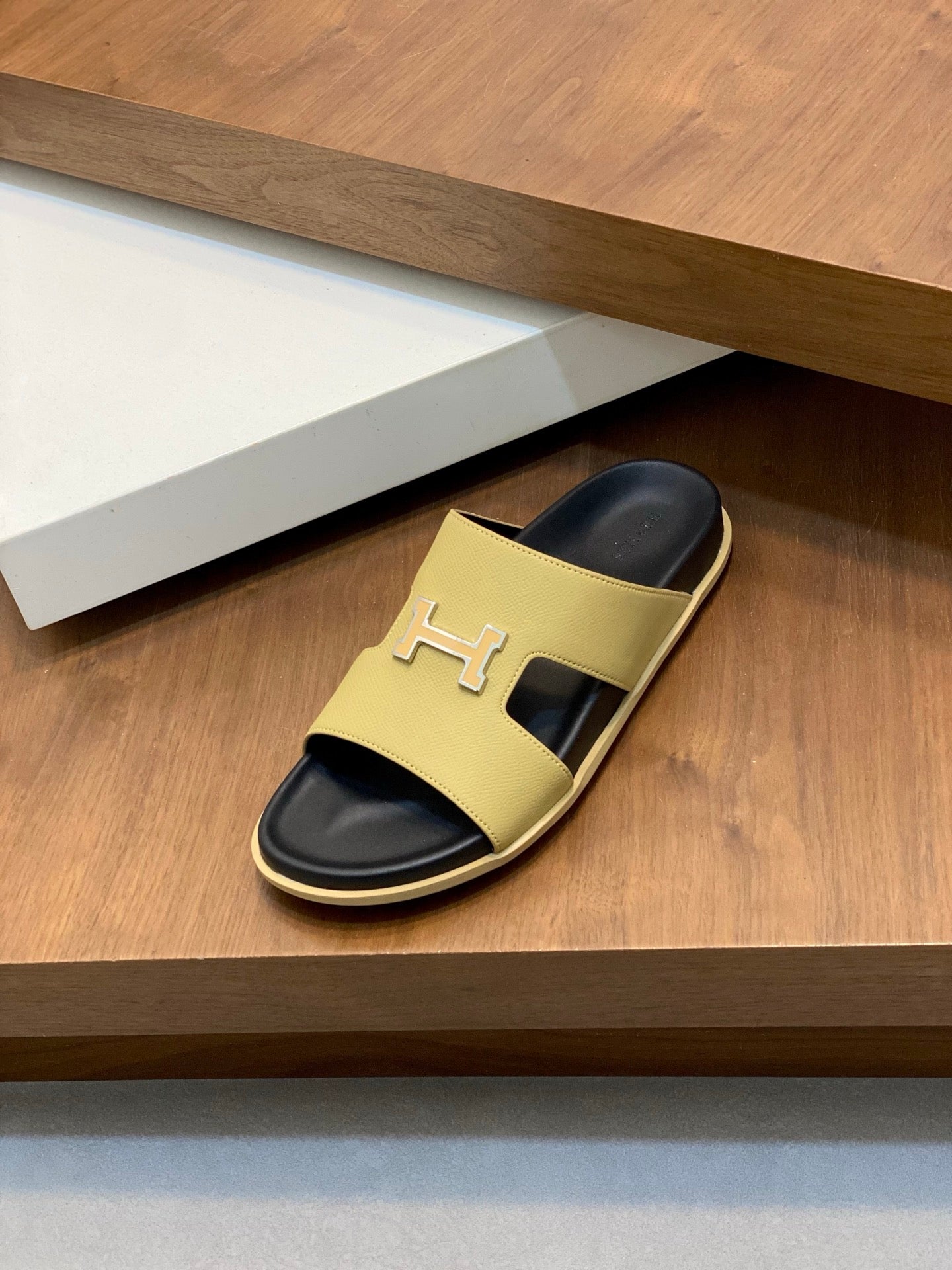 LuxluxHouse Best Quality Sandals Hermes