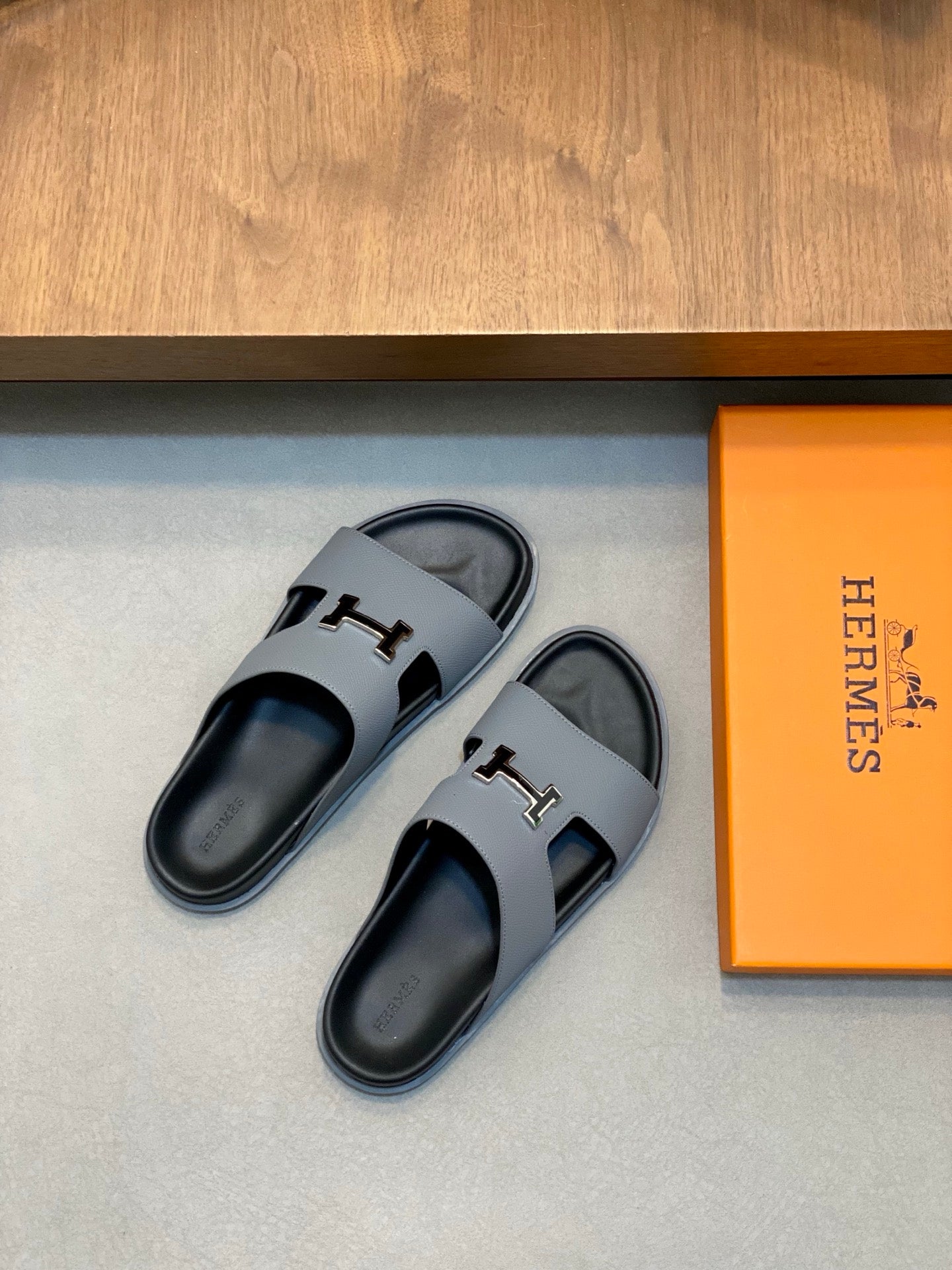 LuxluxHouse Best Quality Sandals Hermes