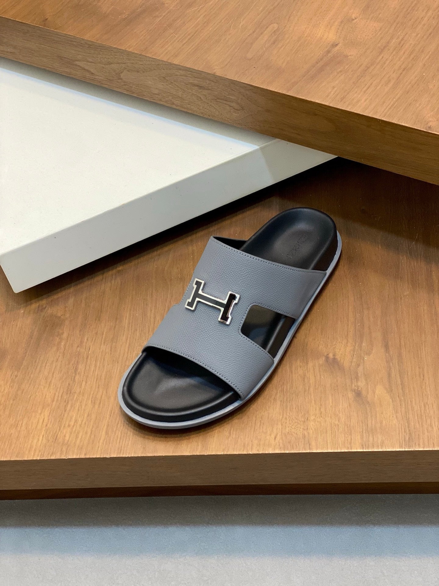 LuxluxHouse Best Quality Sandals Hermes