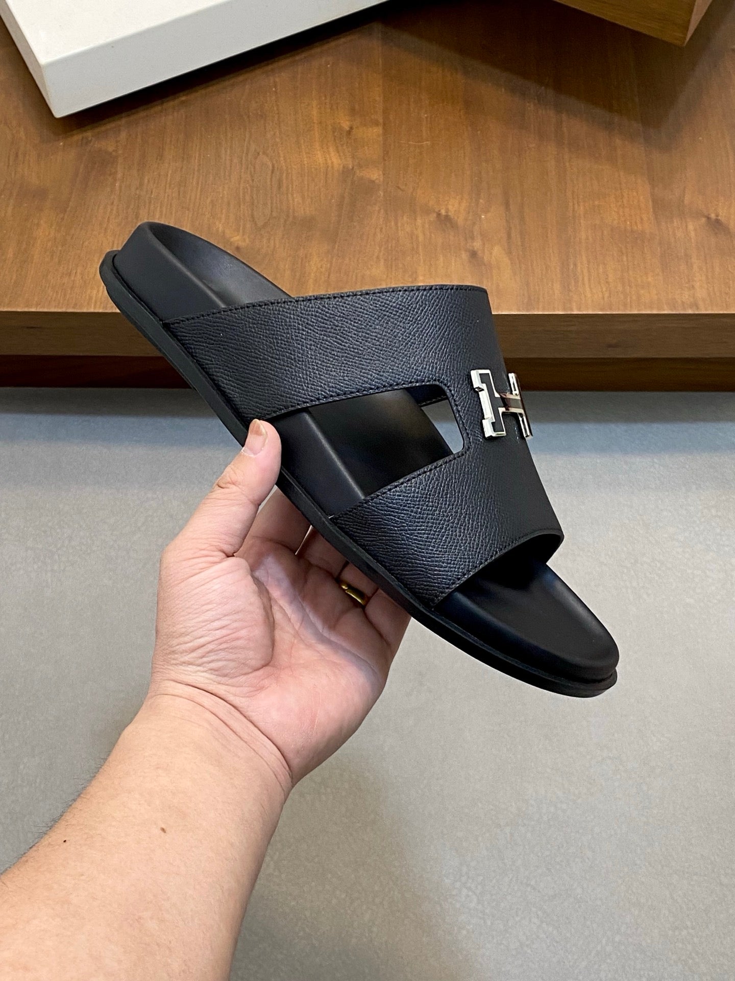 LuxluxHouse Best Quality Sandals Hermes